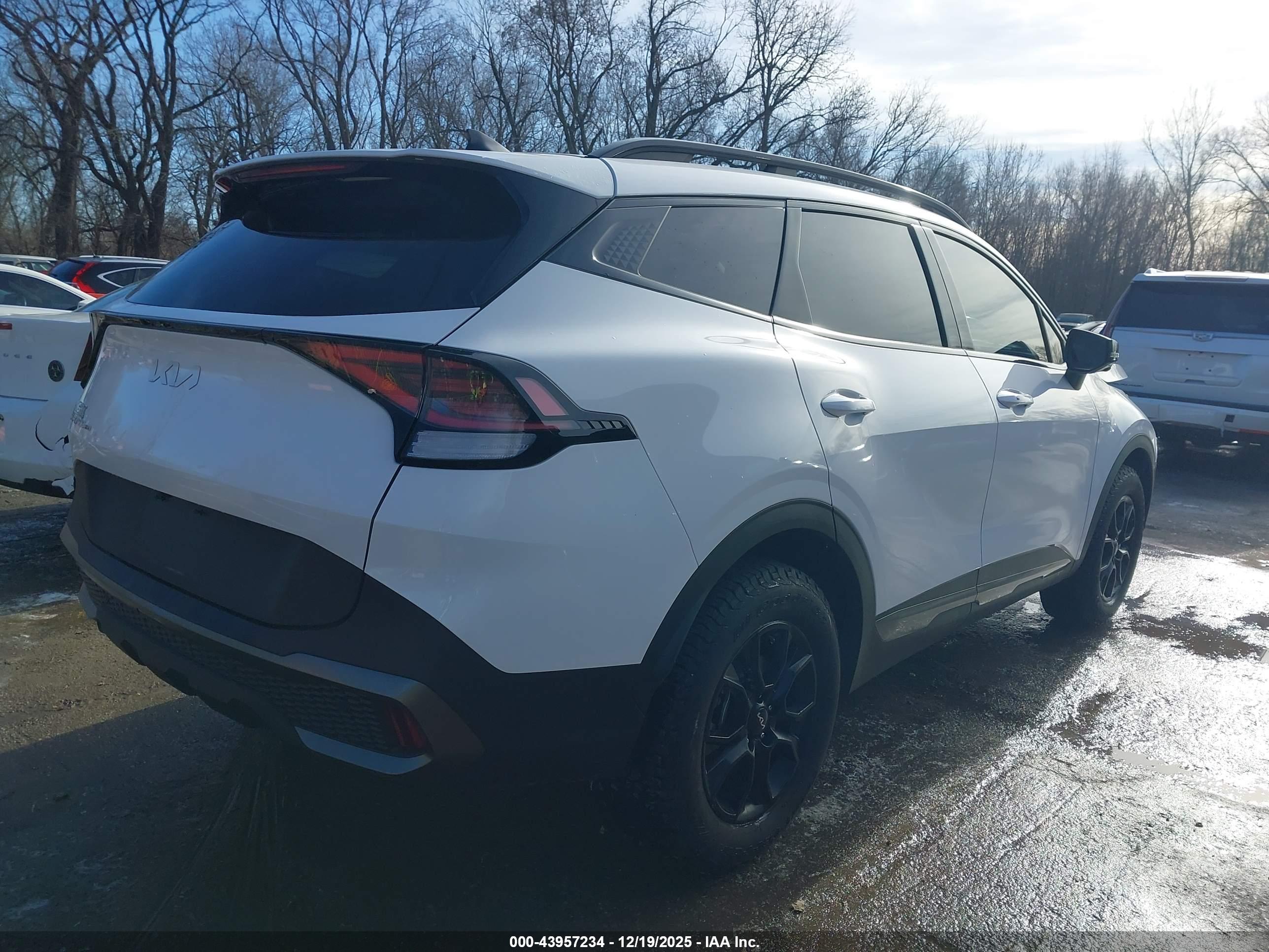 KIA SPORTAGE image 4