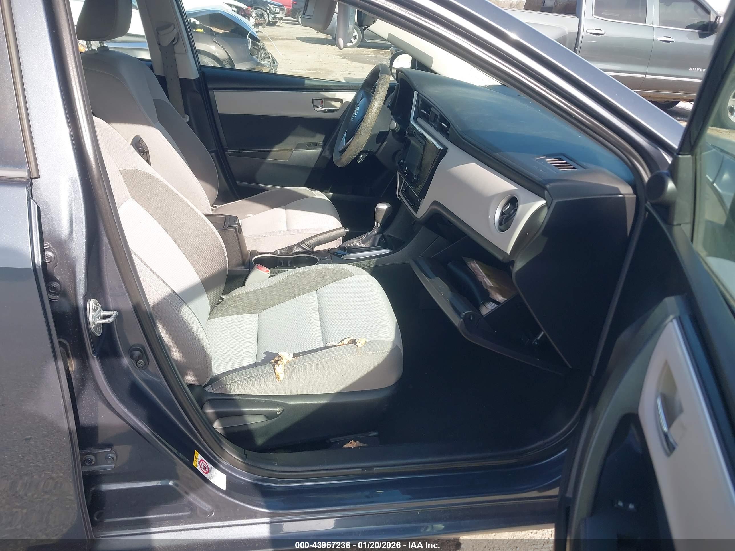 TOYOTA COROLLA image 5