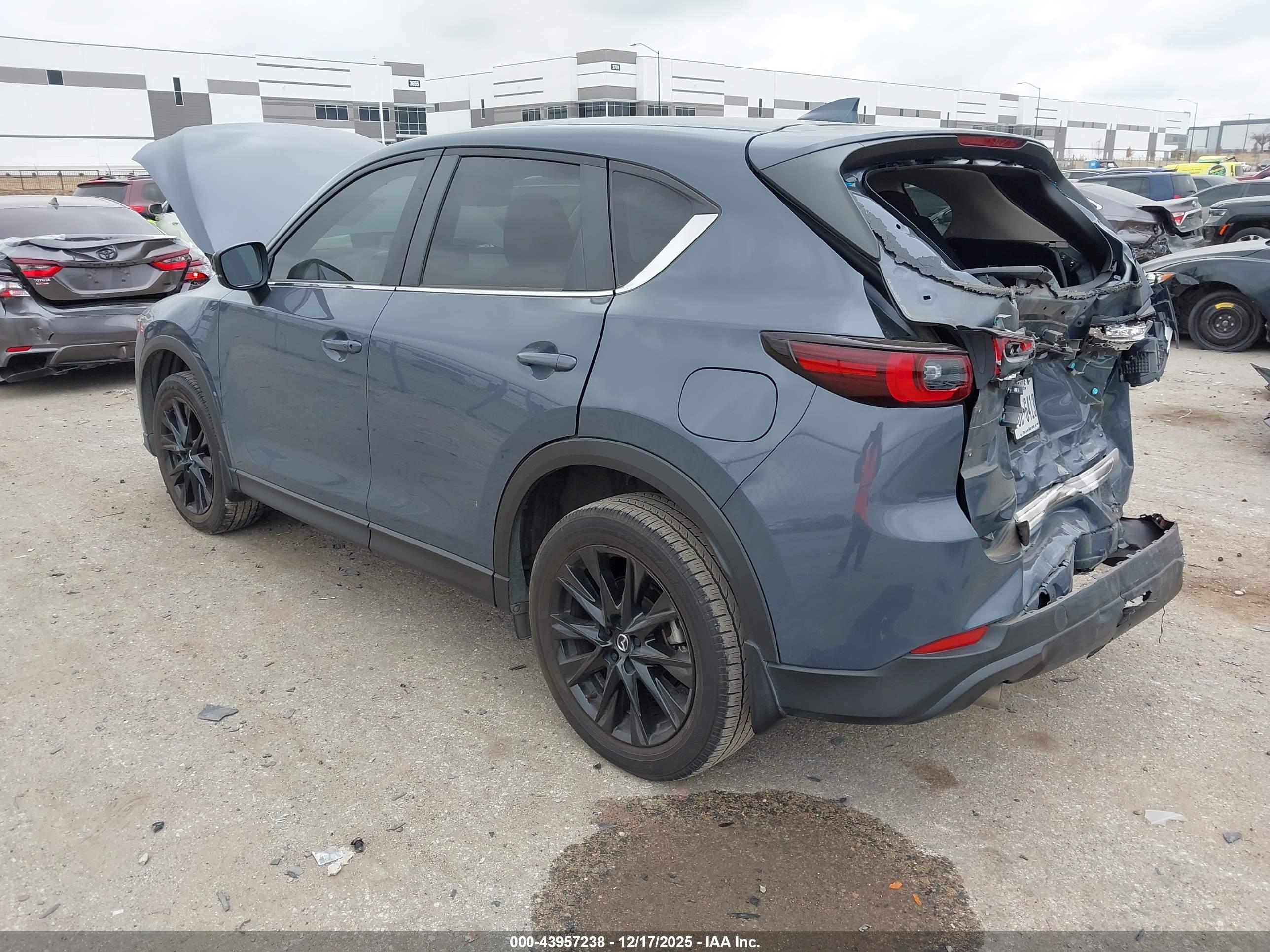 MAZDA CX-5 image 3