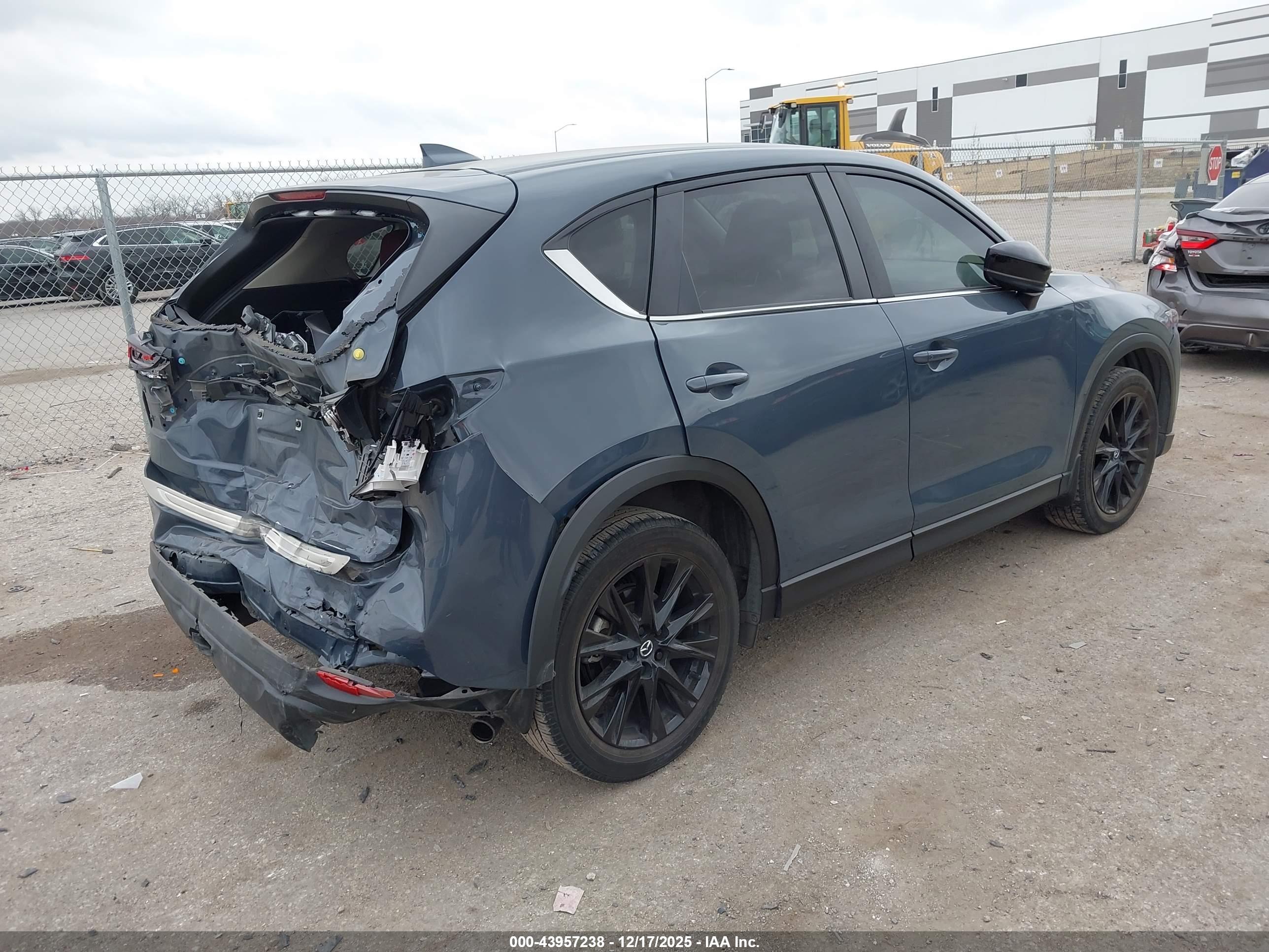 MAZDA CX-5 image 4