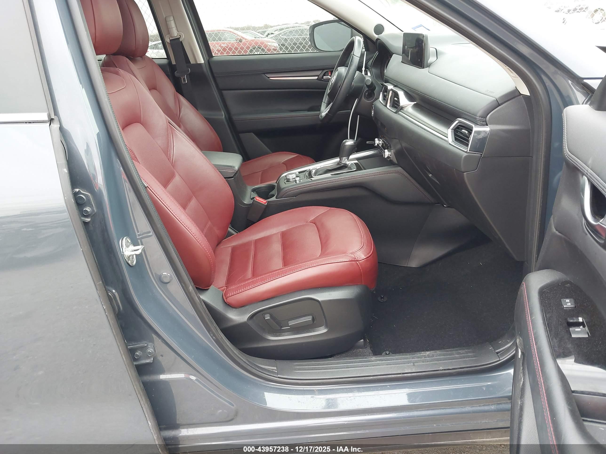MAZDA CX-5 image 5