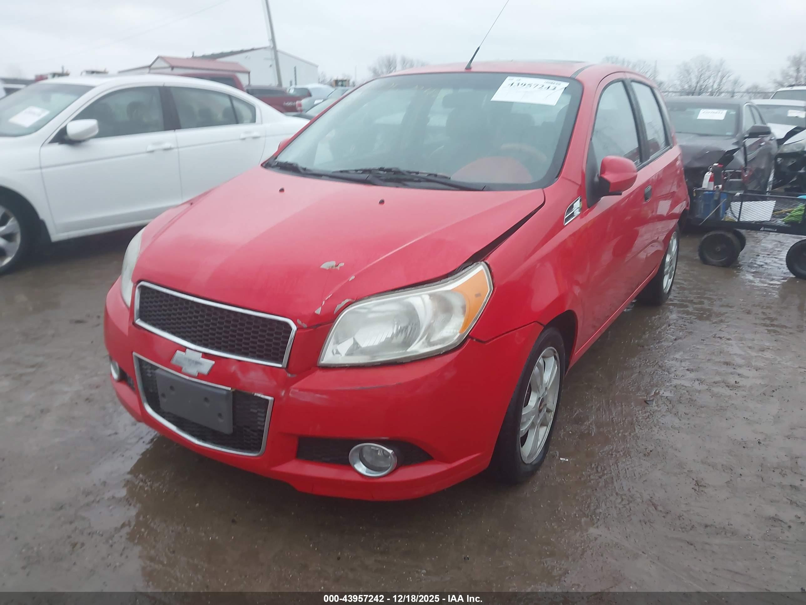 CHEVROLET AVEO image 2
