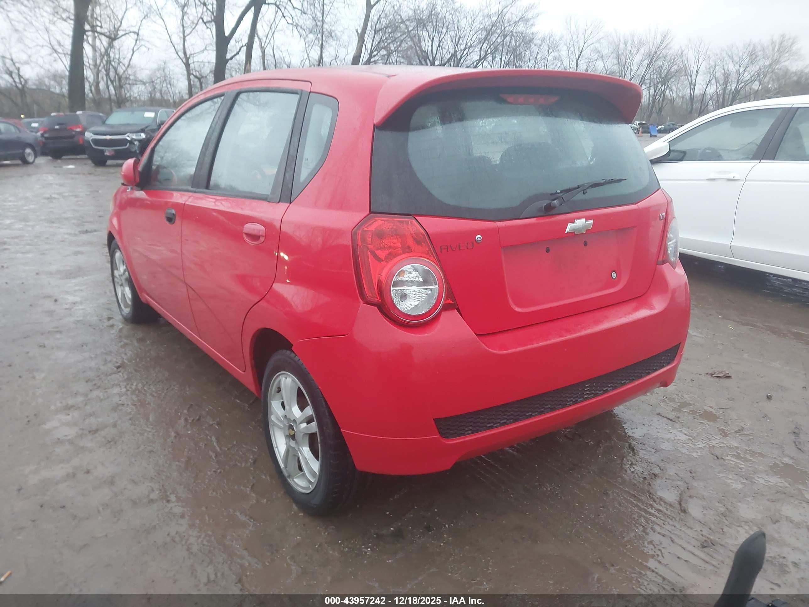 CHEVROLET AVEO image 3