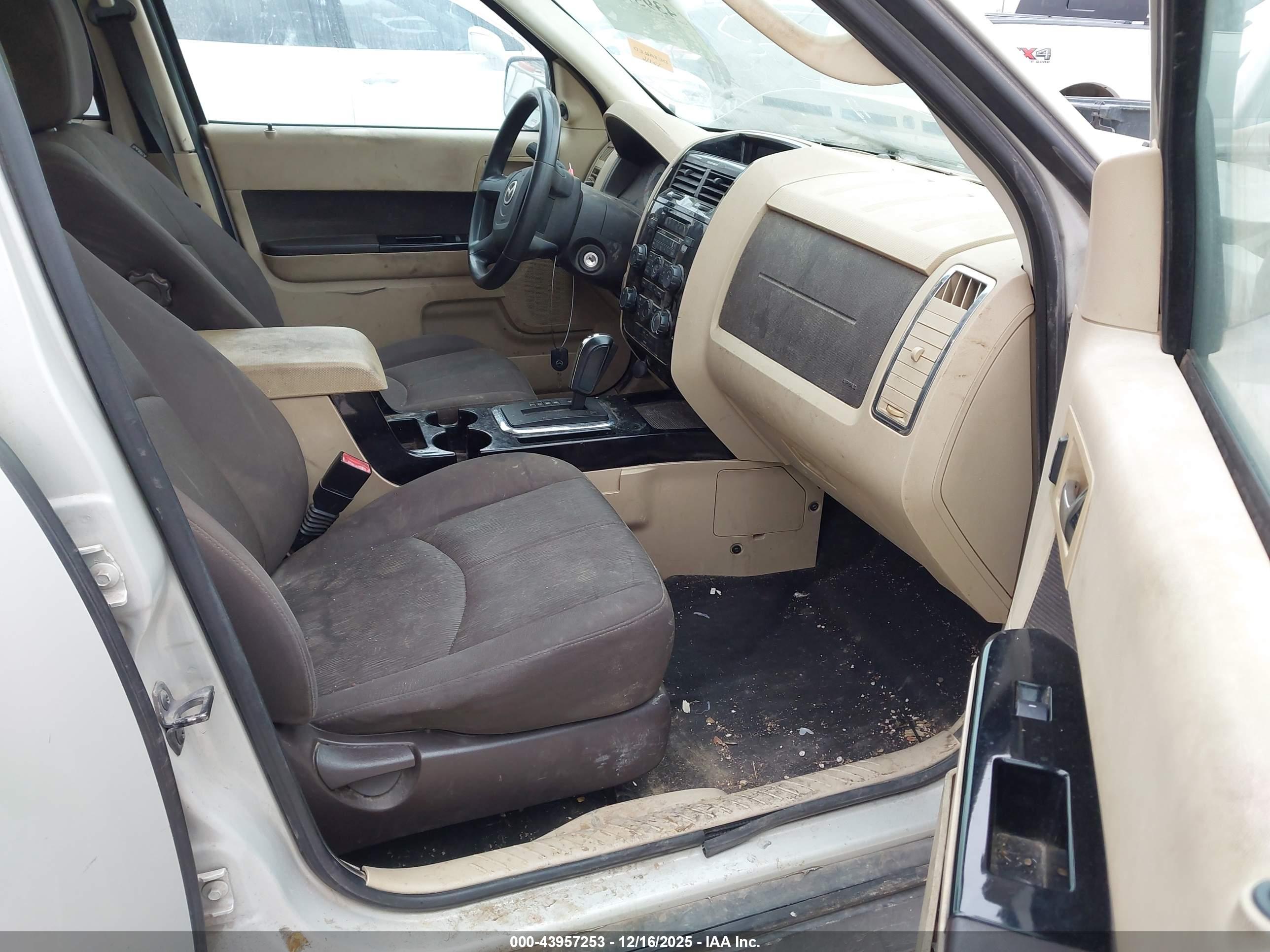 MAZDA TRIBUTE image 5