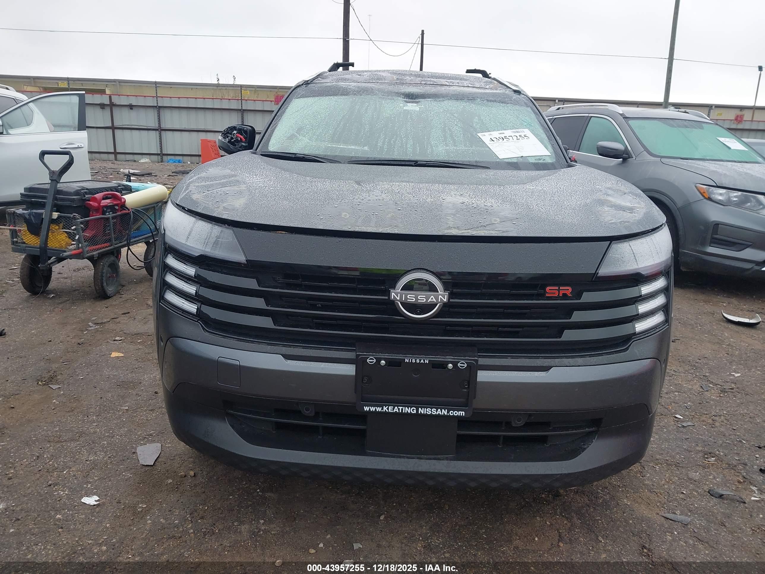 NISSAN KICKS image 6