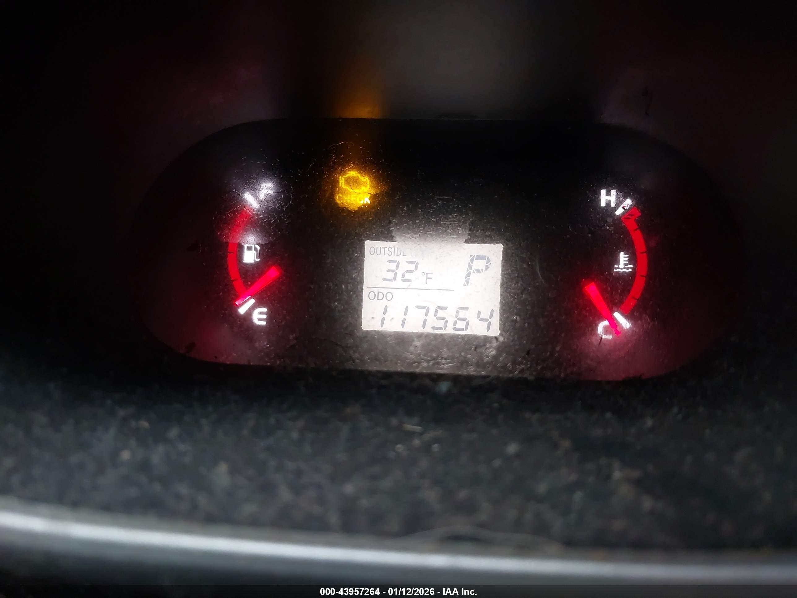 TOYOTA MATRIX image 7