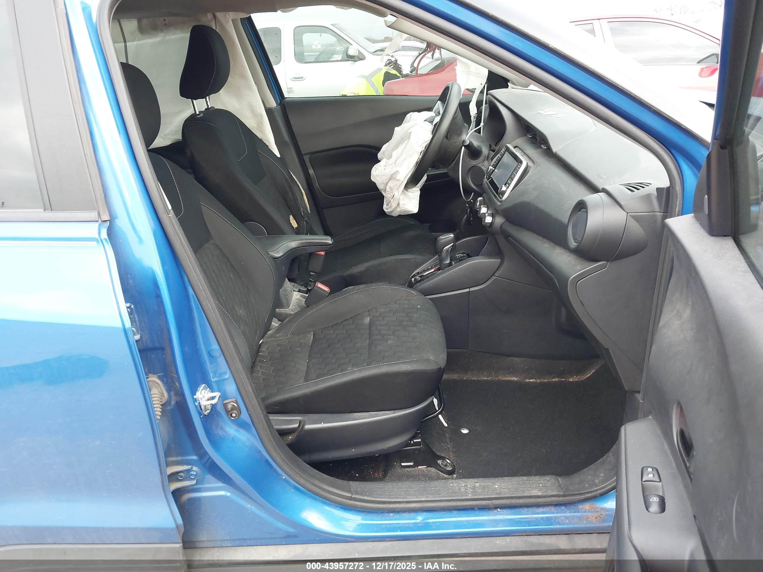 NISSAN KICKS image 5