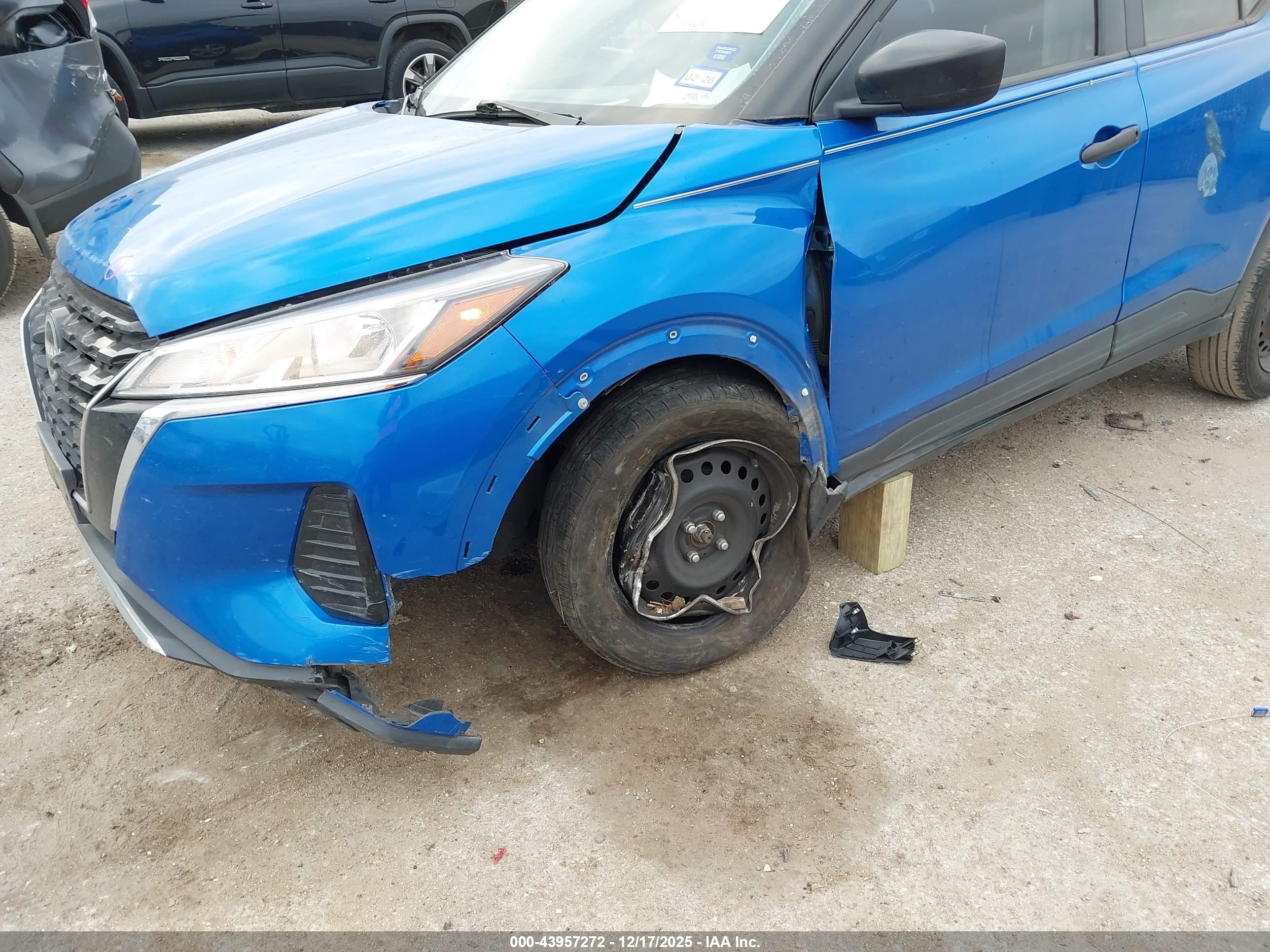 NISSAN KICKS image 6