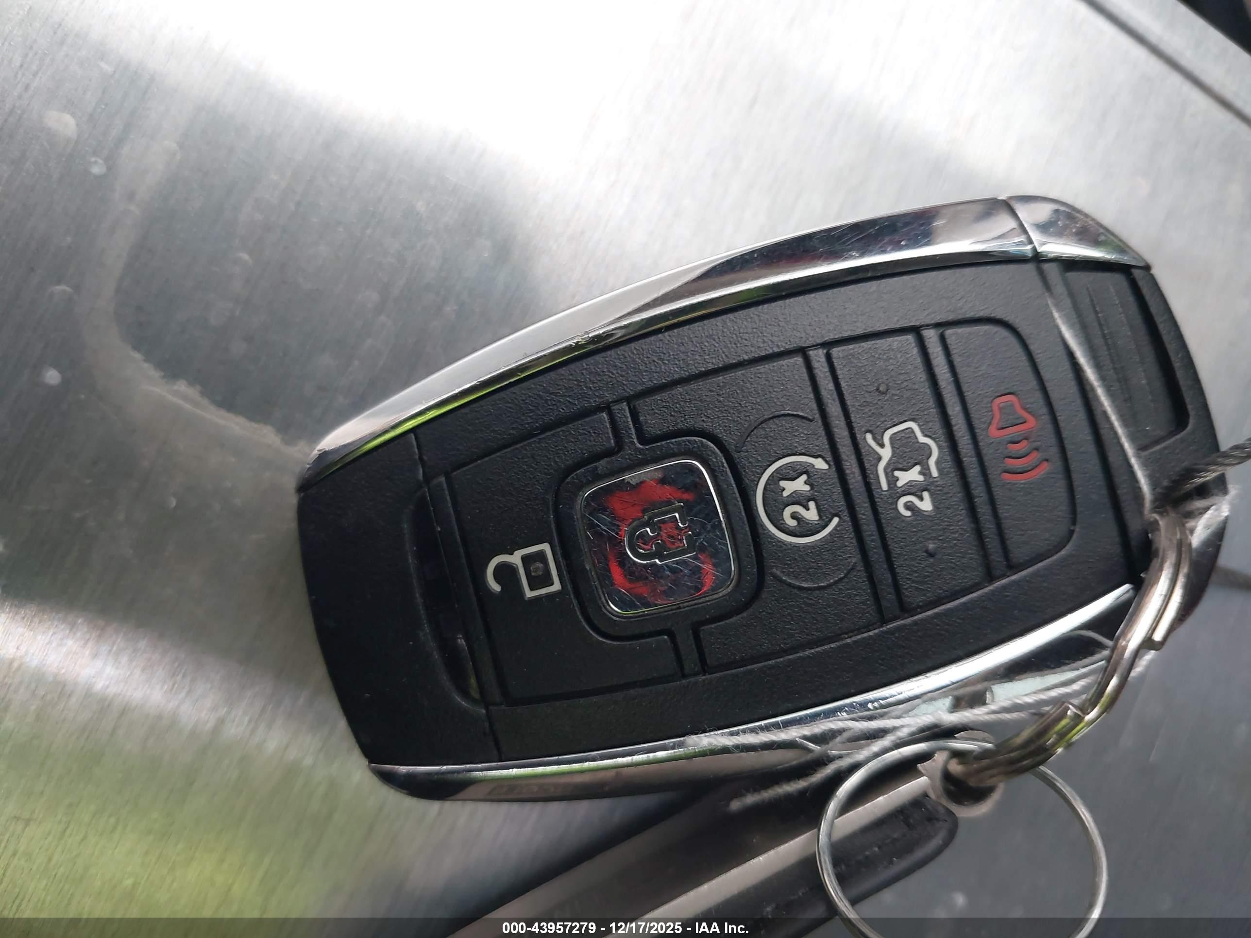 LINCOLN CONTINENTAL image 11
