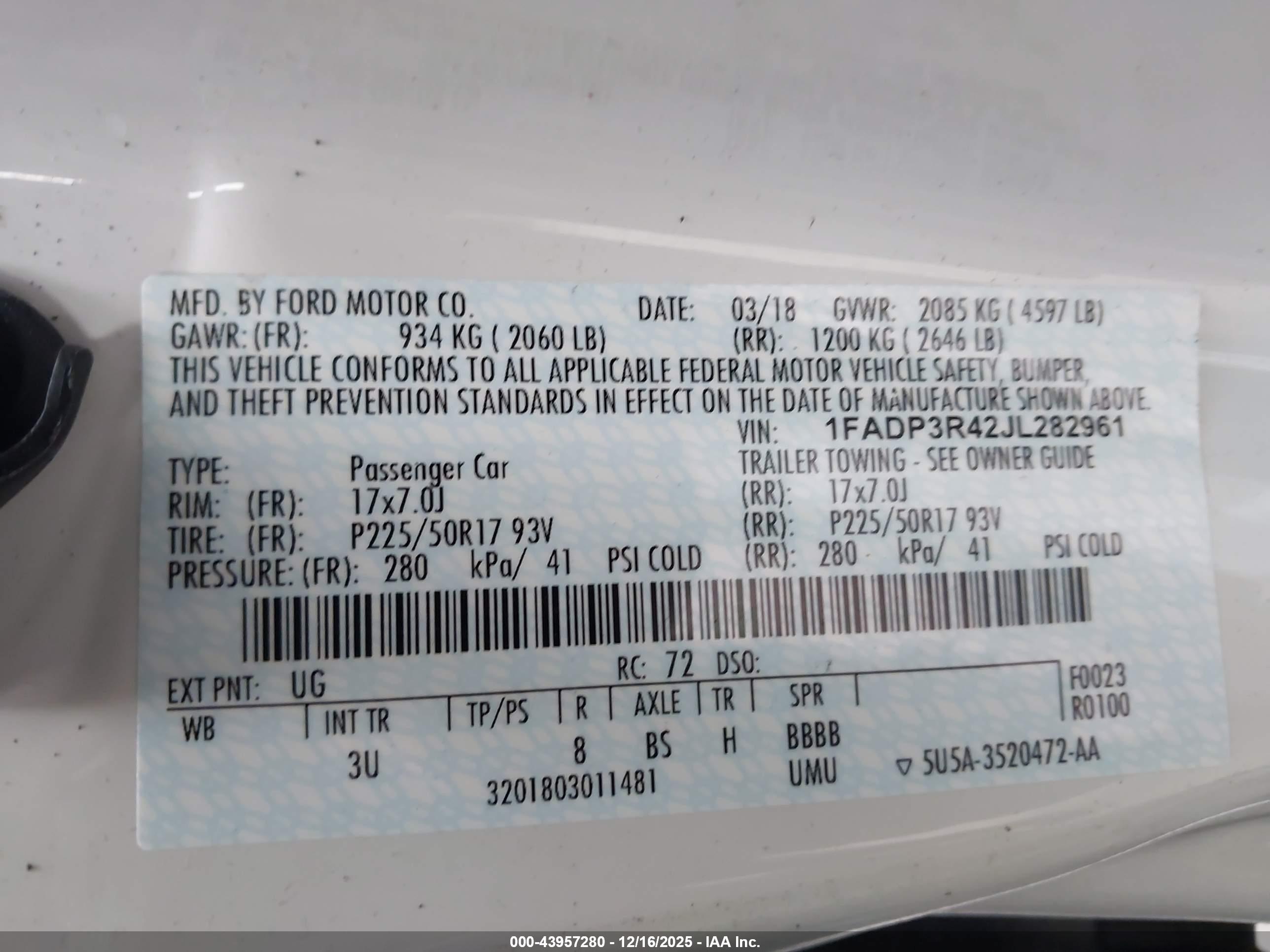 FORD FOCUS image 9