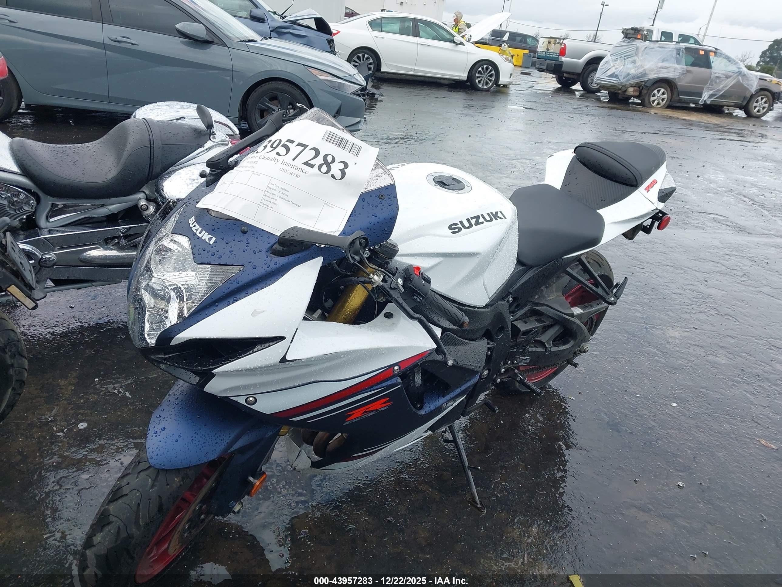SUZUKI GSX-R750 image 2