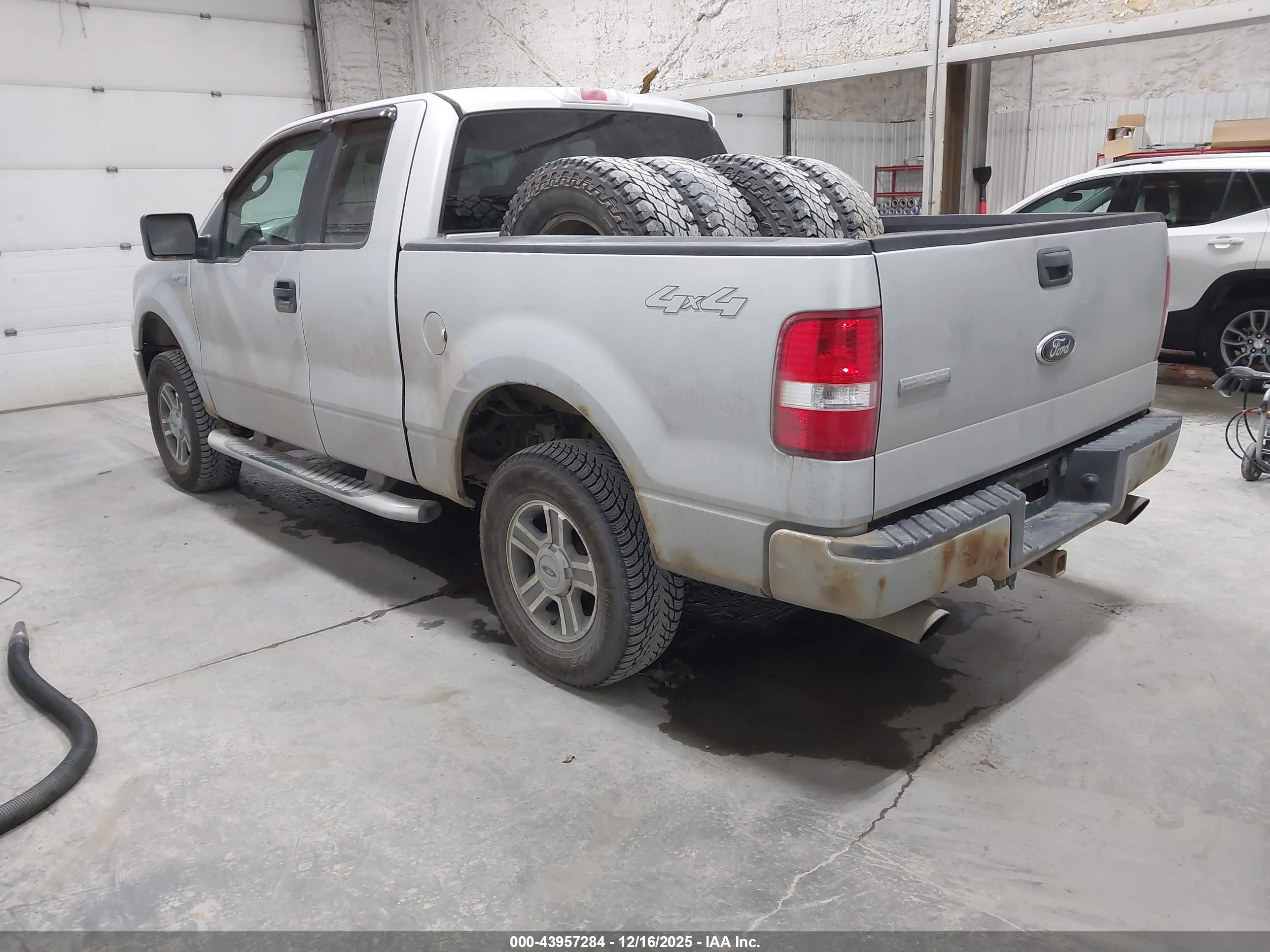 FORD F-150 image 3