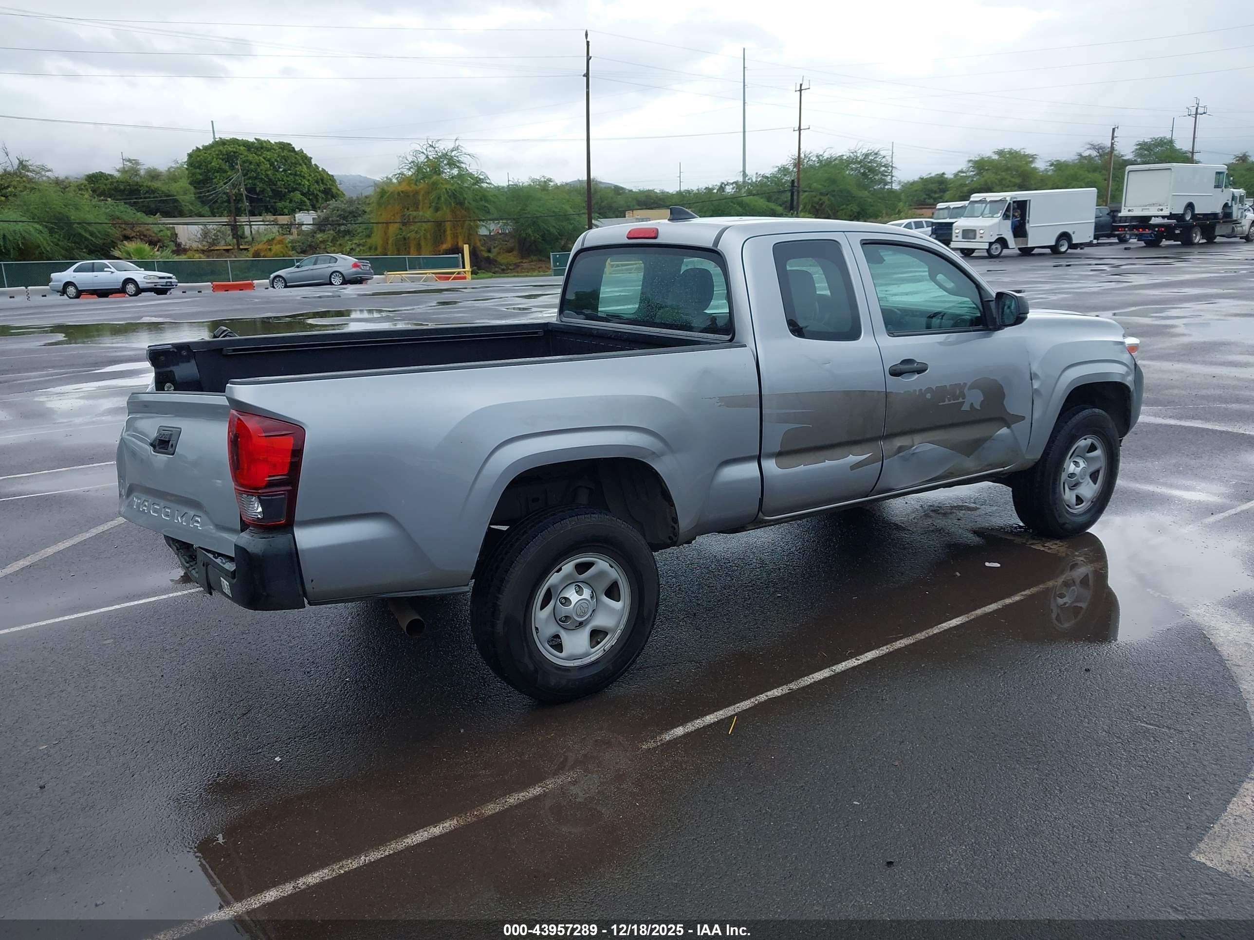 TOYOTA TACOMA image 4