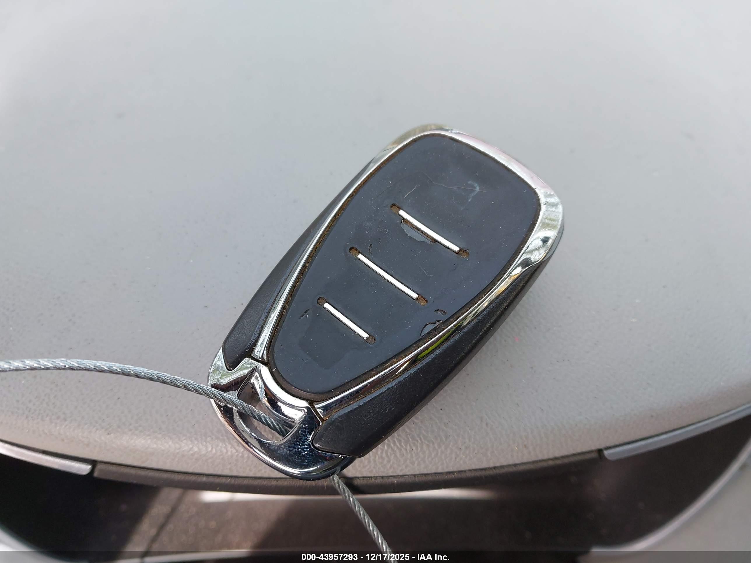 CHEVROLET VOLT image 11