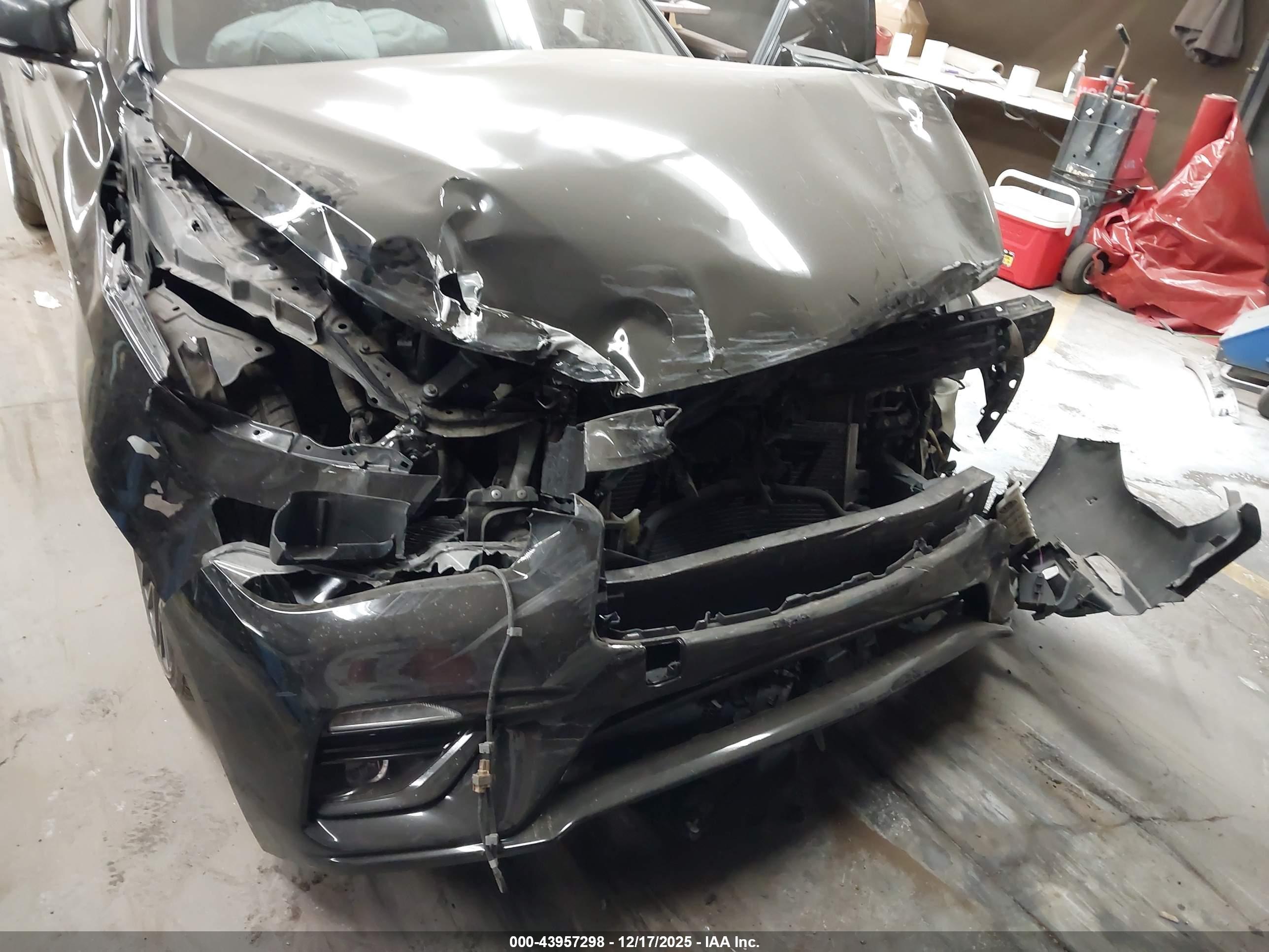INFINITI Q50 image 6