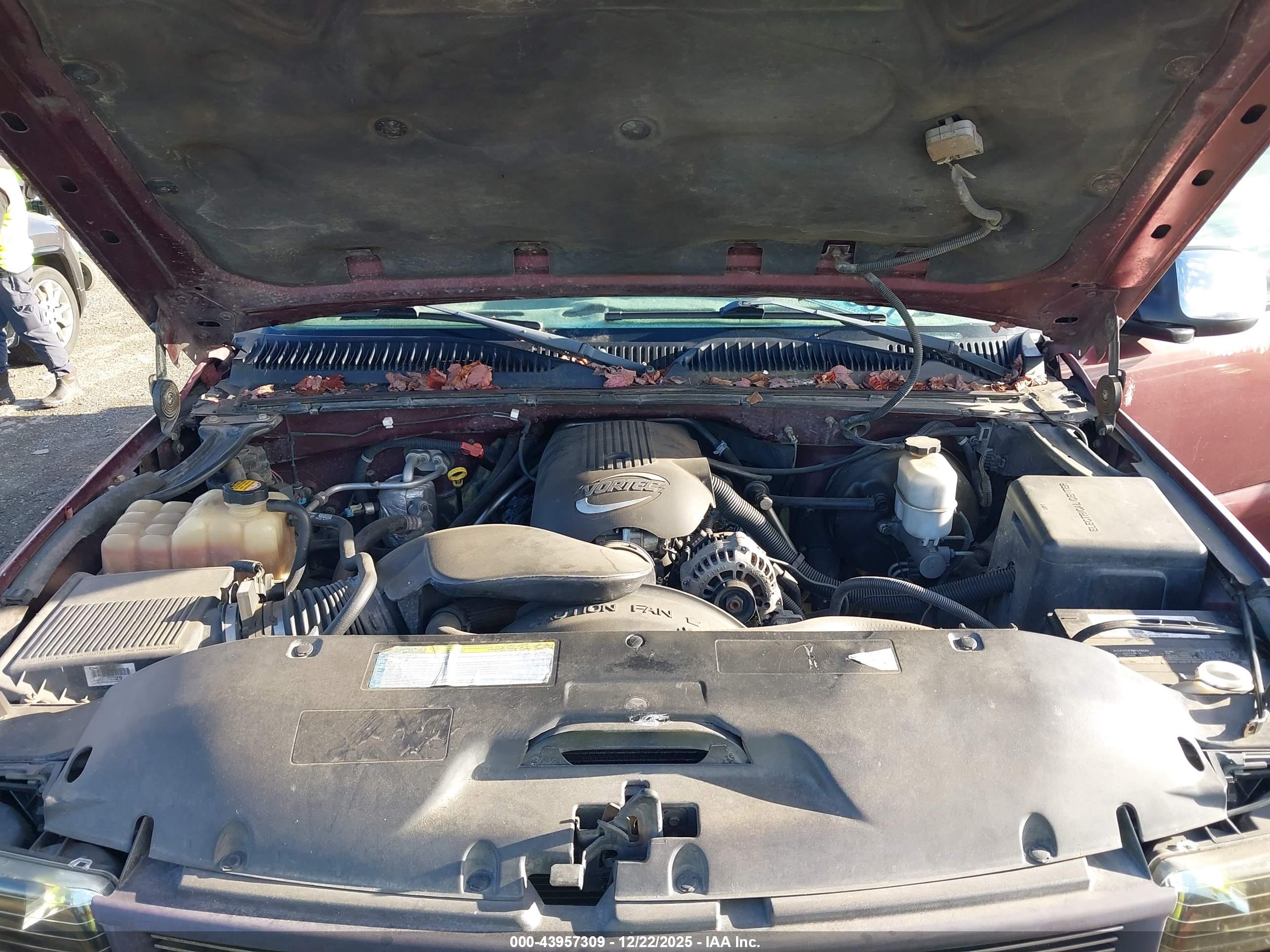 CHEVROLET SILVERADO image 10