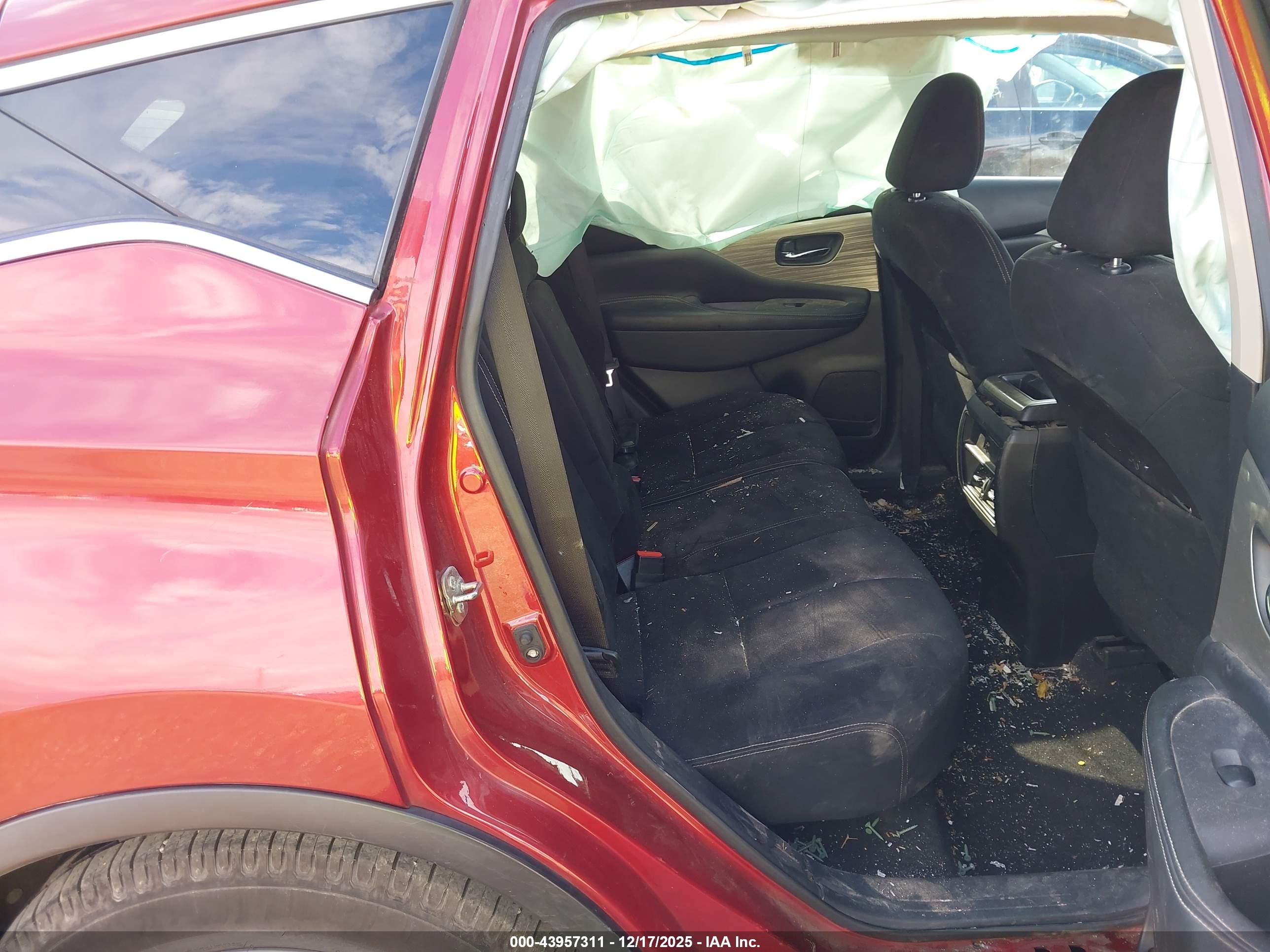 NISSAN MURANO image 8