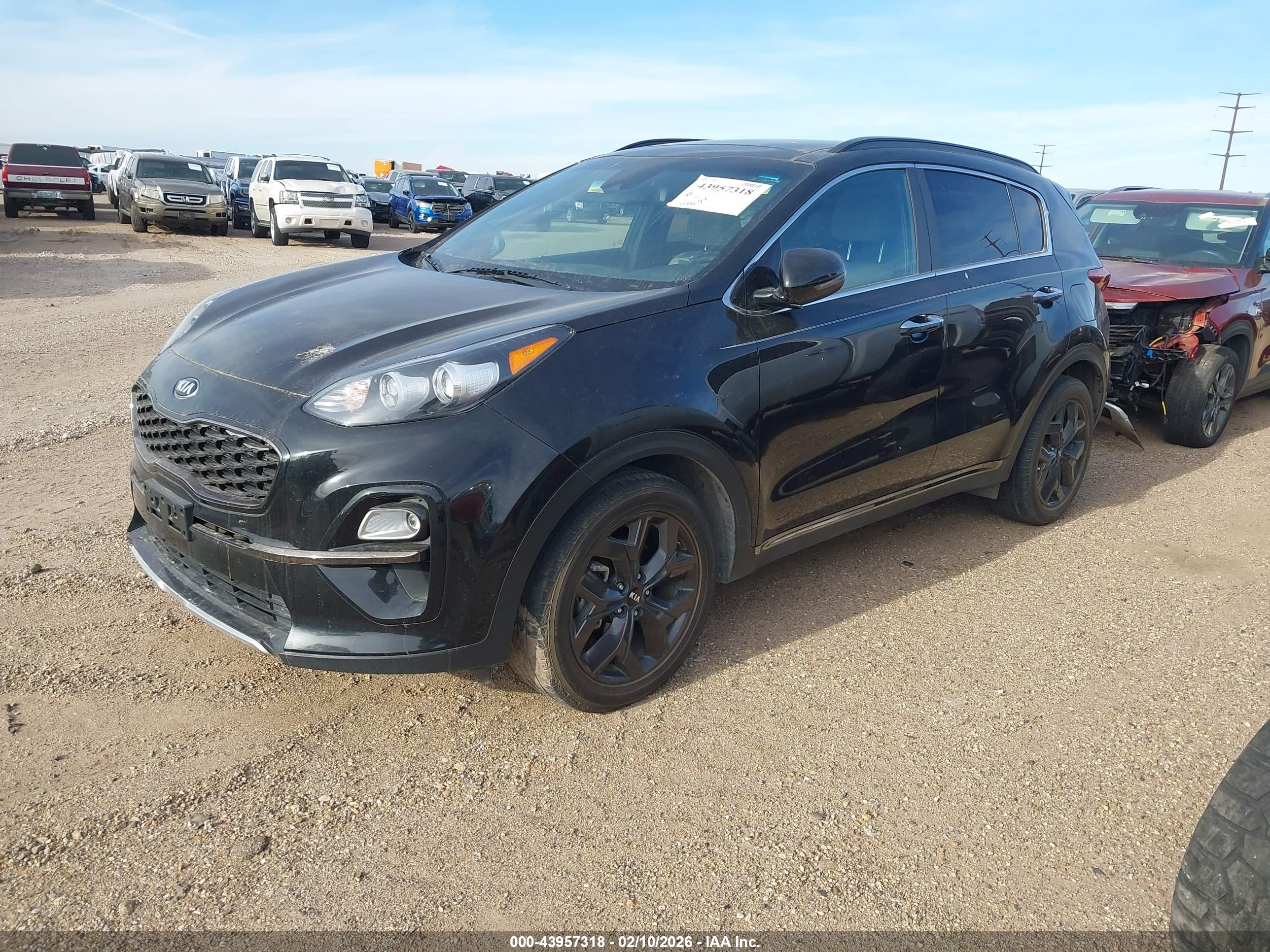 KIA SPORTAGE image 2