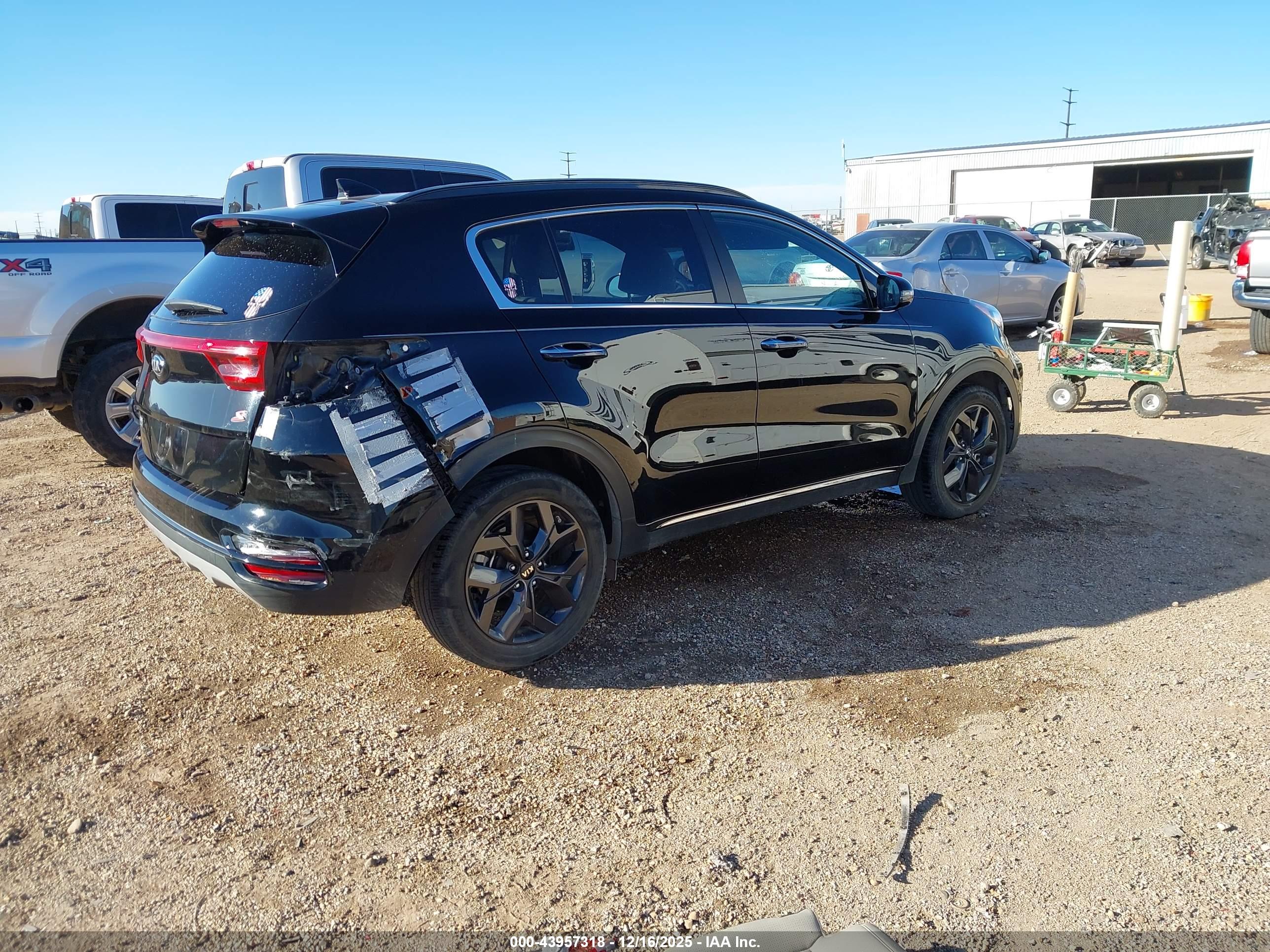 KIA SPORTAGE image 4