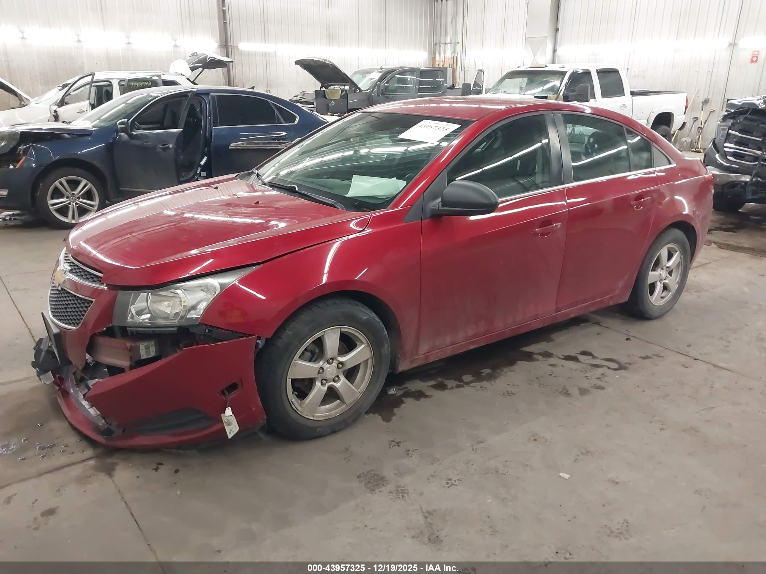 CHEVROLET CRUZE image 2