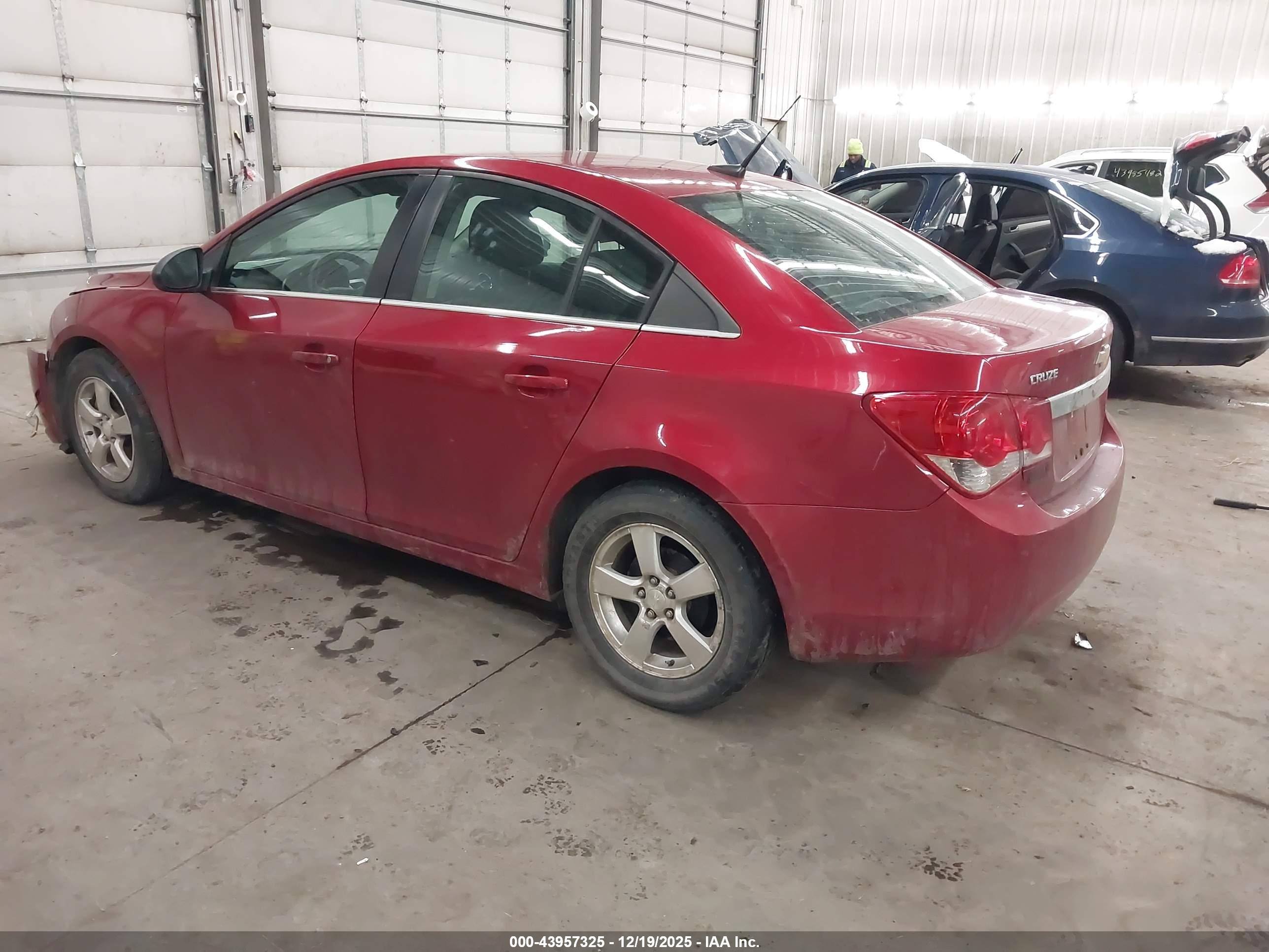 CHEVROLET CRUZE image 3
