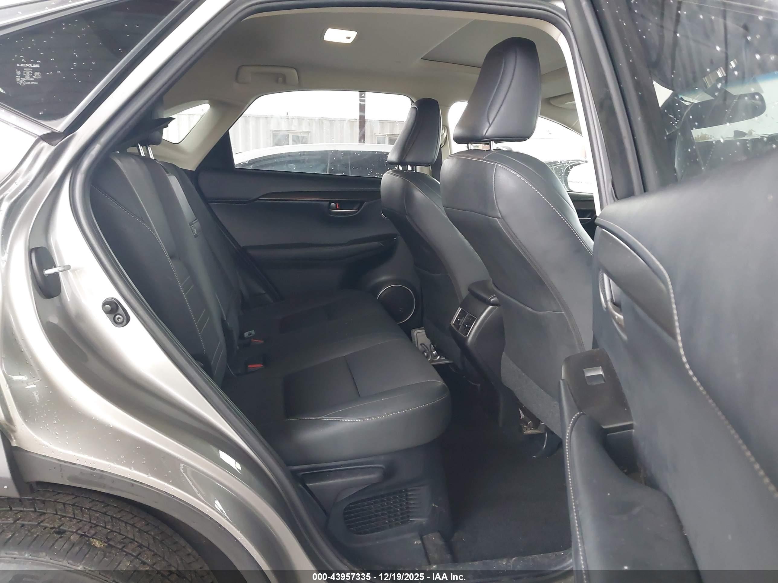 LEXUS NX image 8