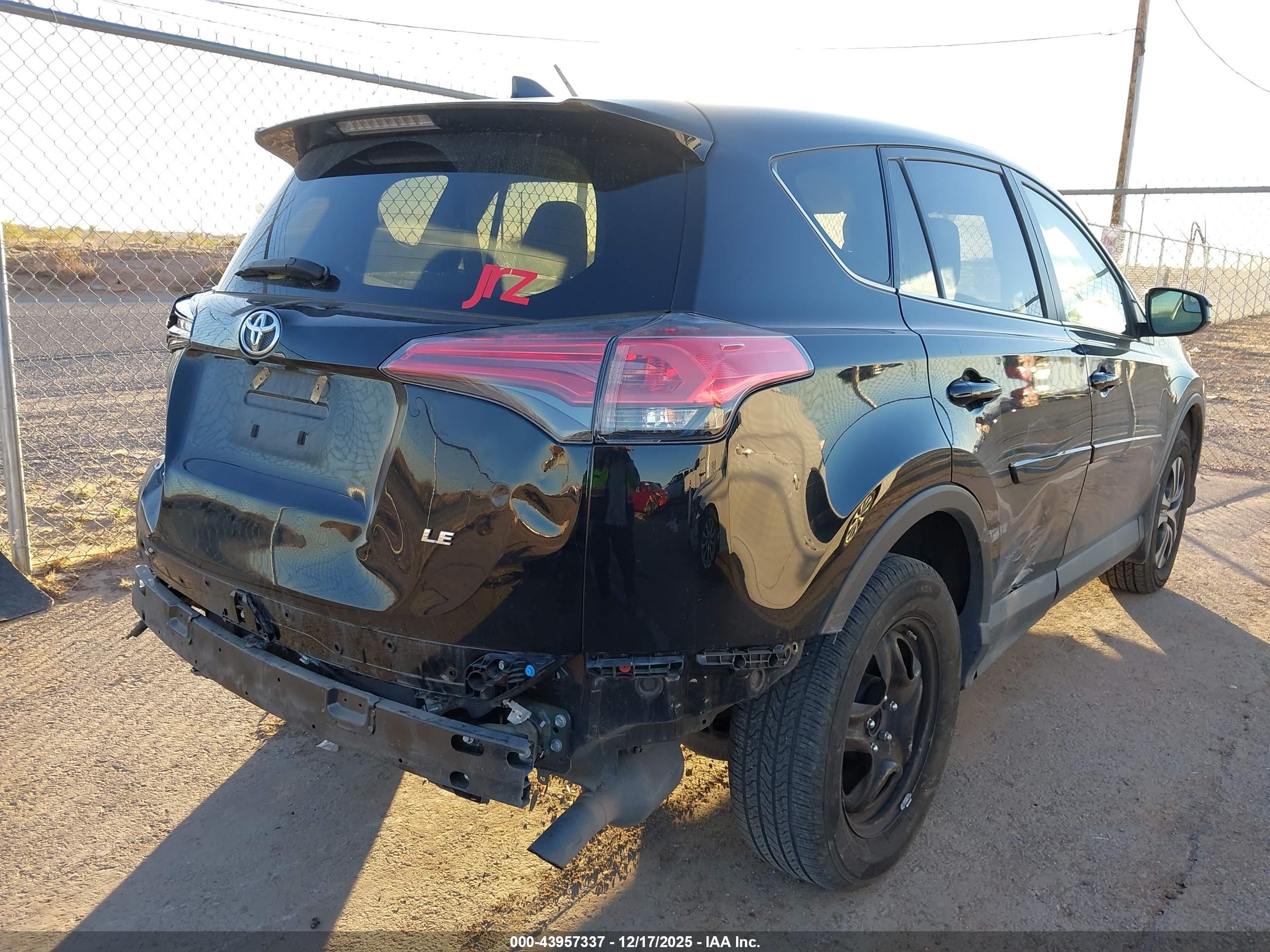 TOYOTA RAV4 image 4