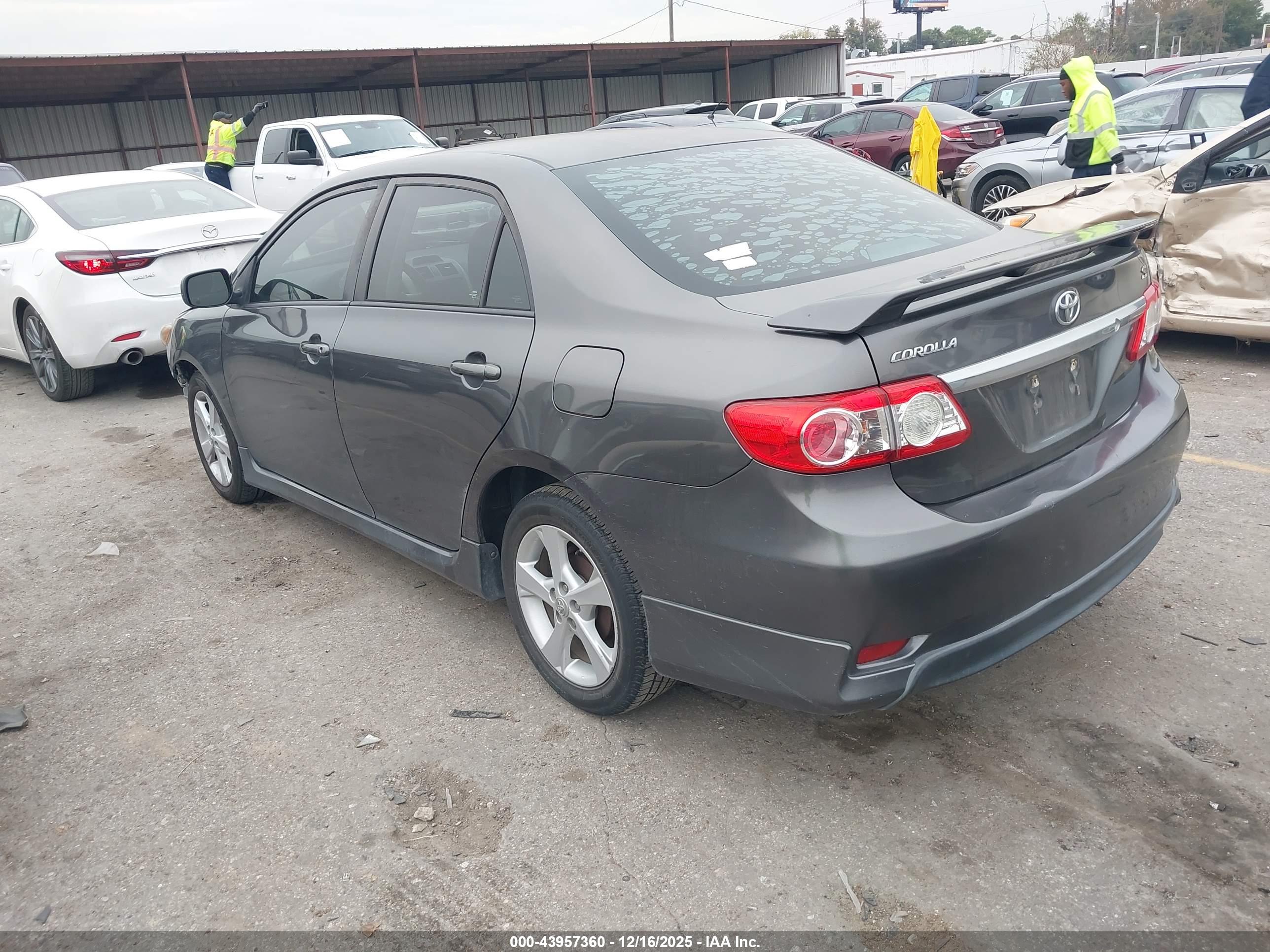 TOYOTA COROLLA image 3