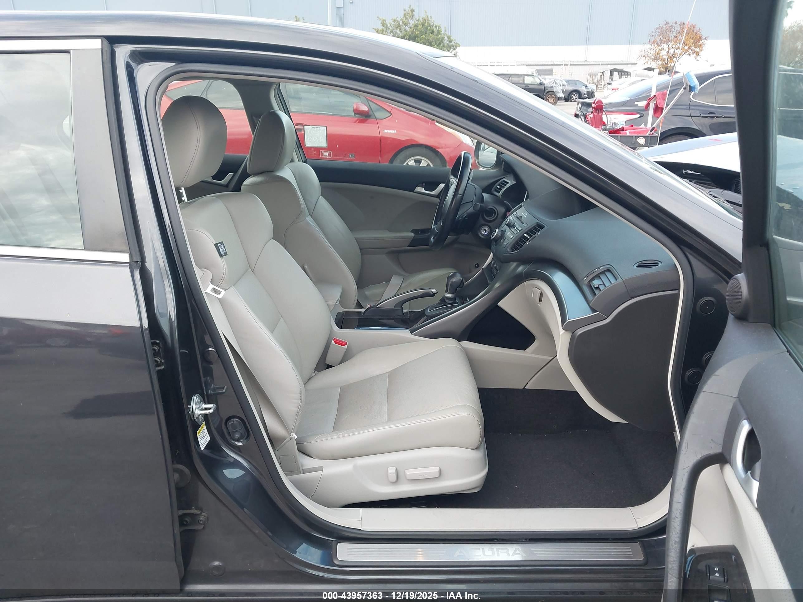 ACURA TSX image 5