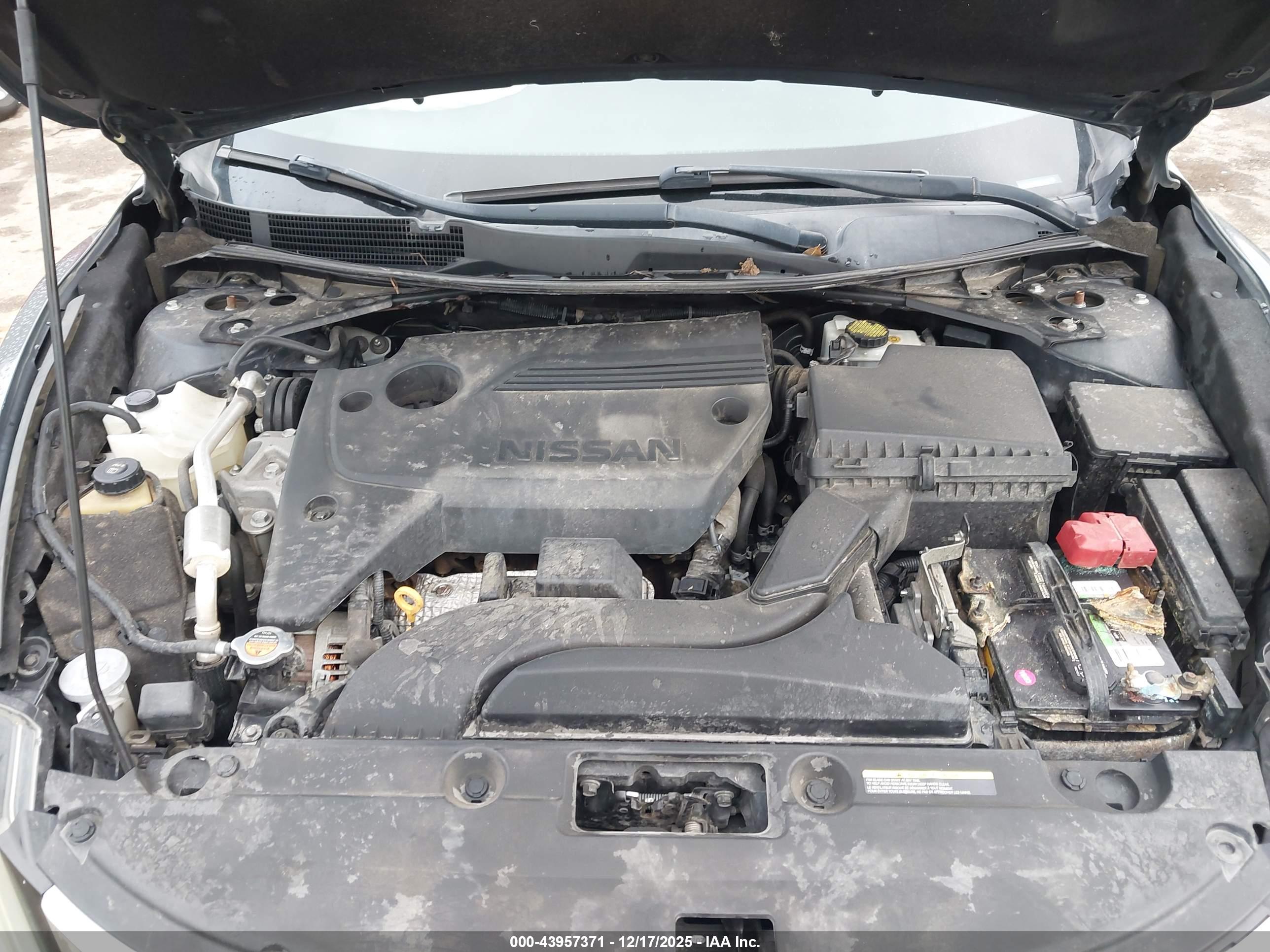 NISSAN ALTIMA image 10