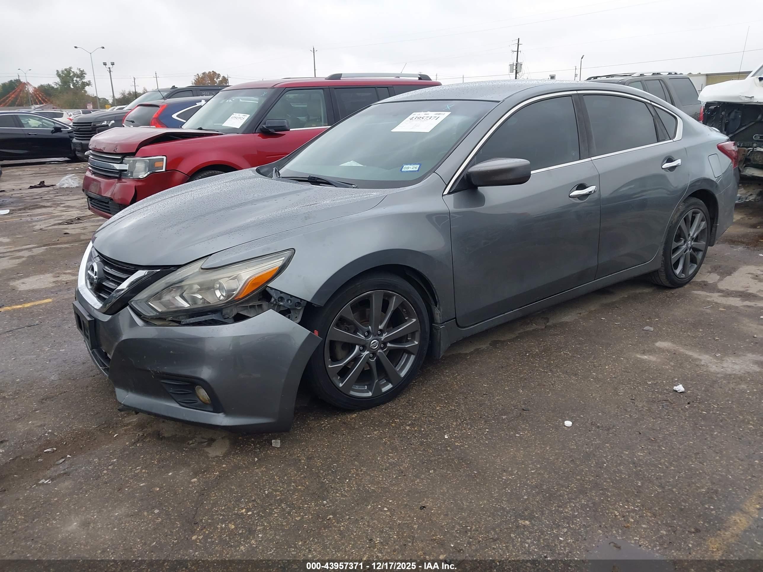 NISSAN ALTIMA image 2