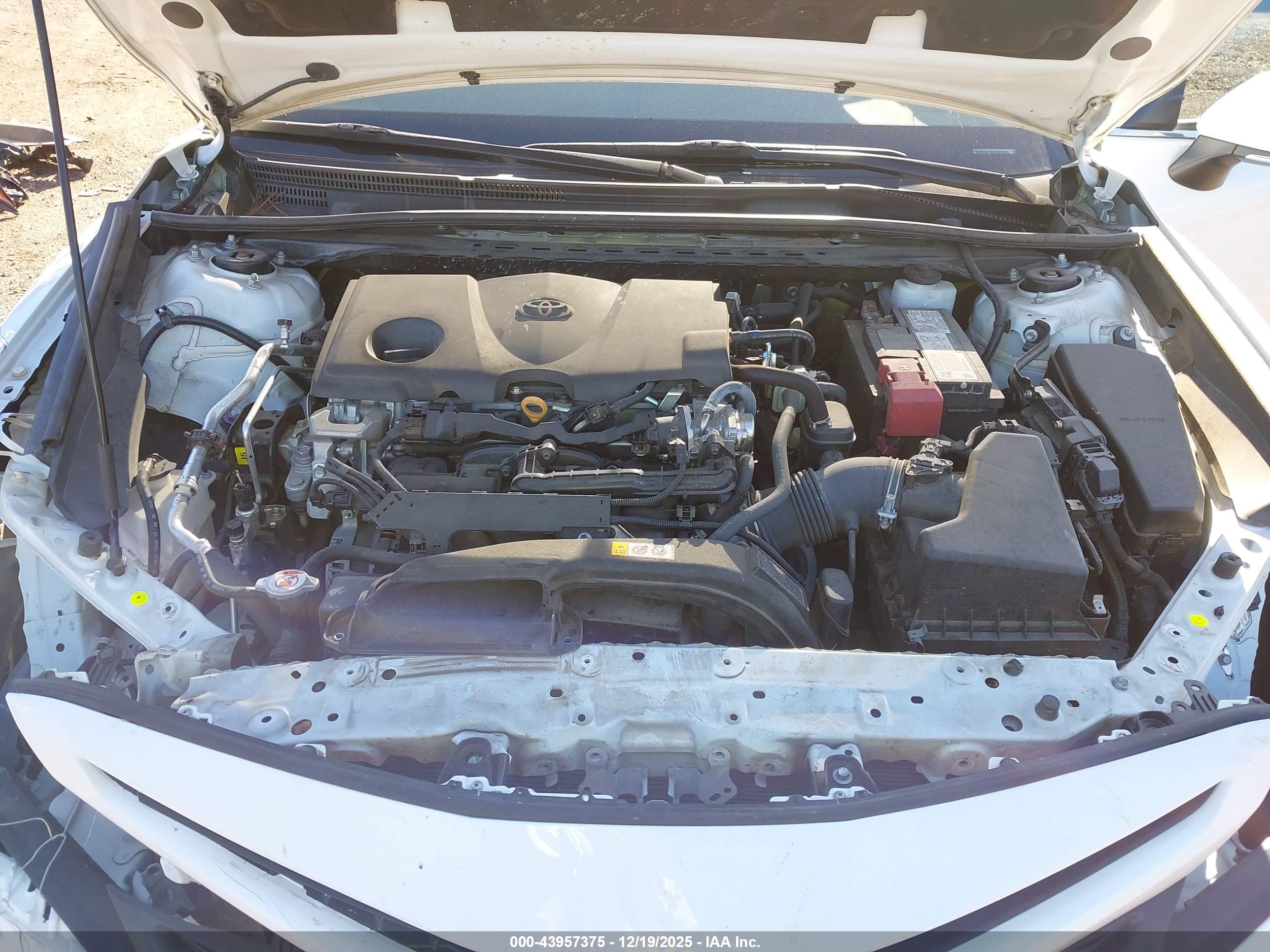 TOYOTA CAMRY image 10