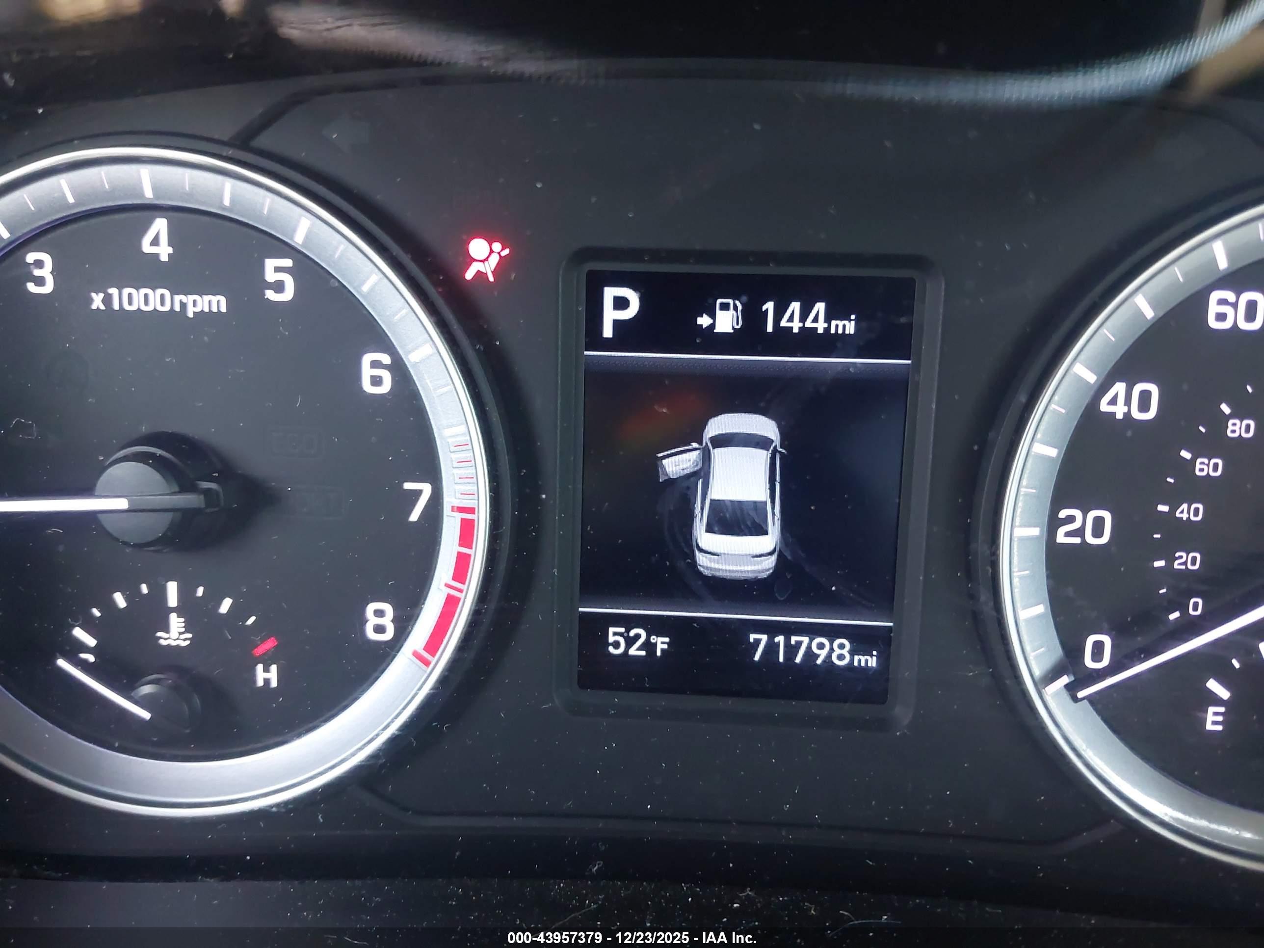 HYUNDAI SONATA image 7