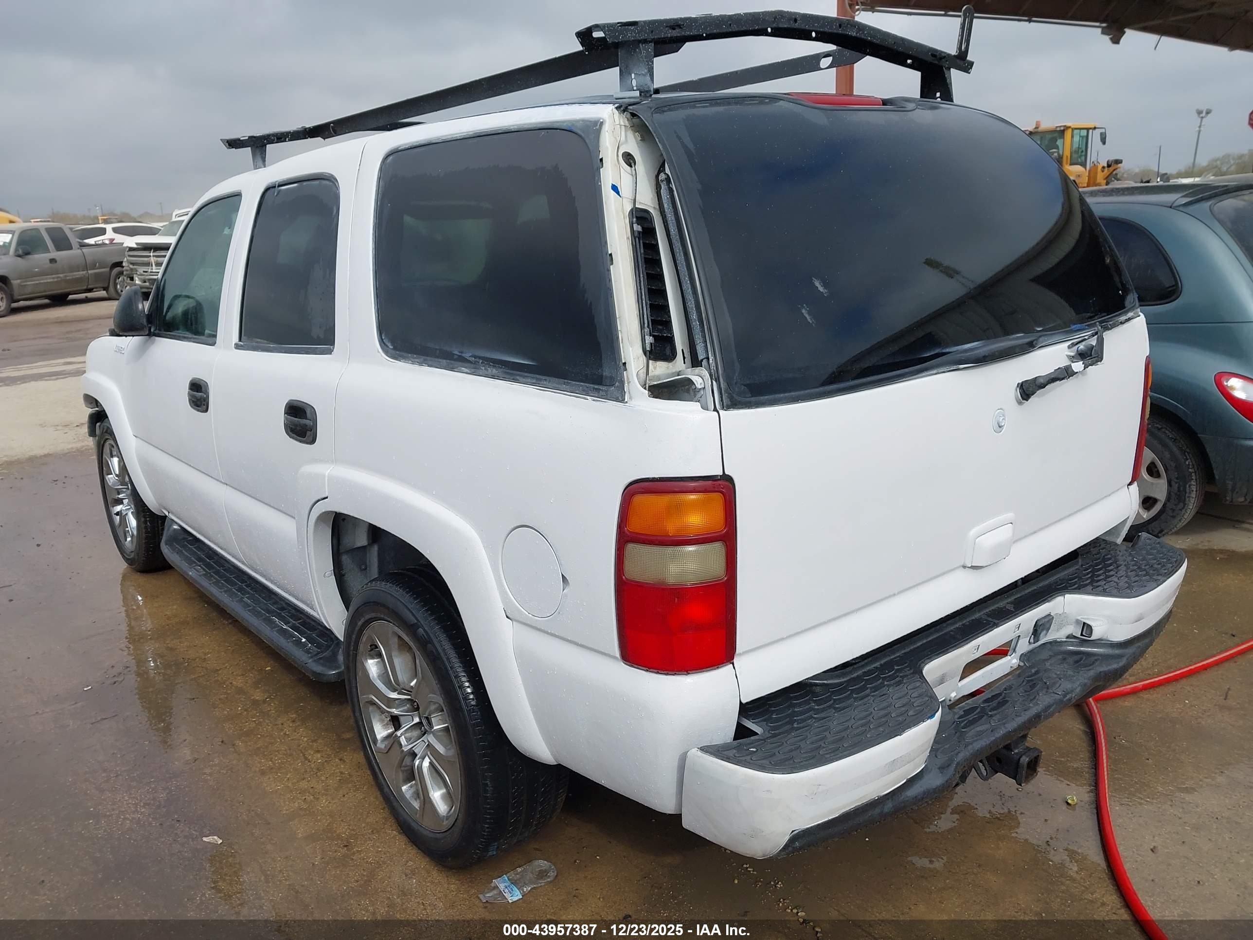 CHEVROLET TAHOE image 3