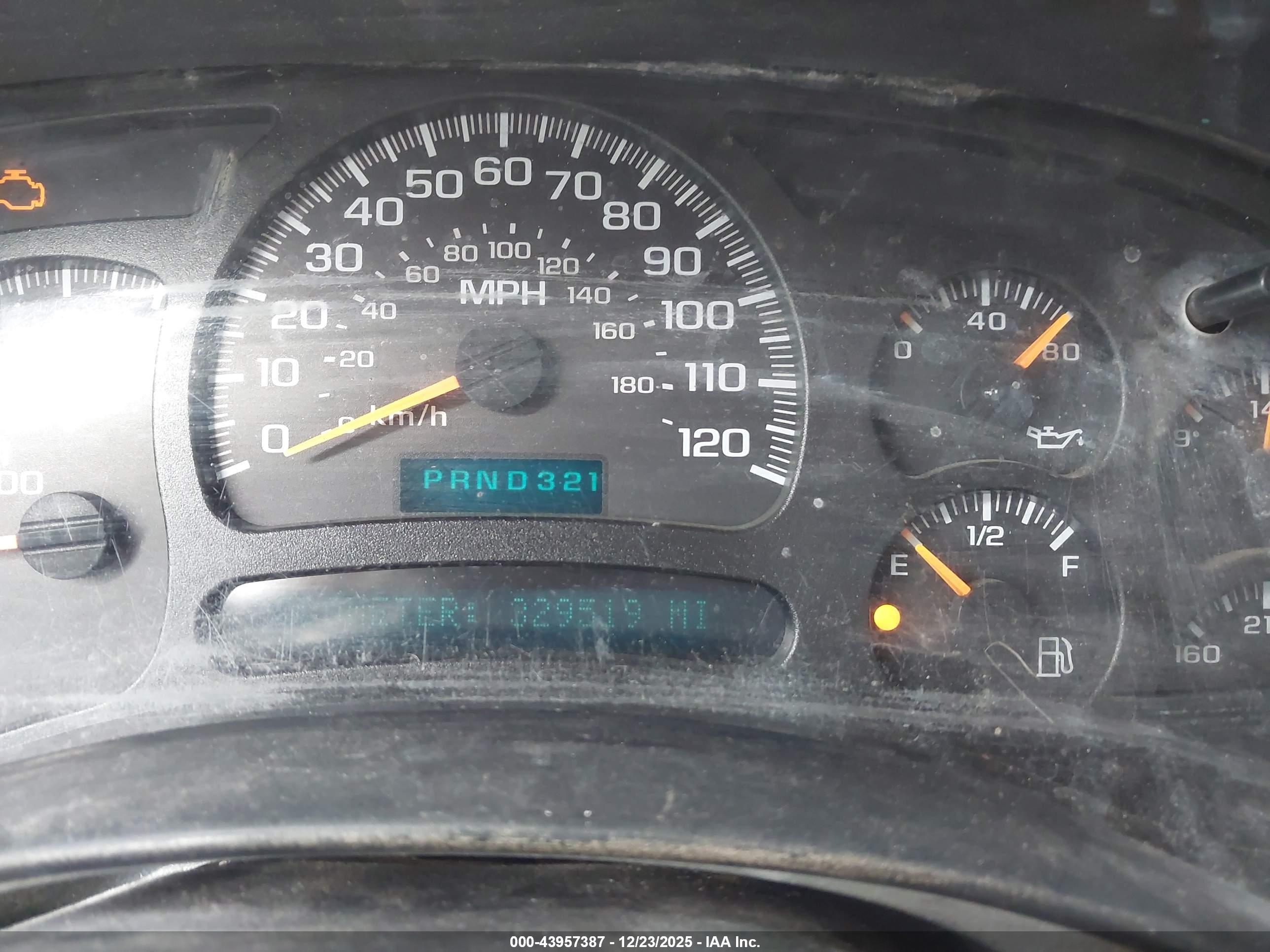CHEVROLET TAHOE image 7