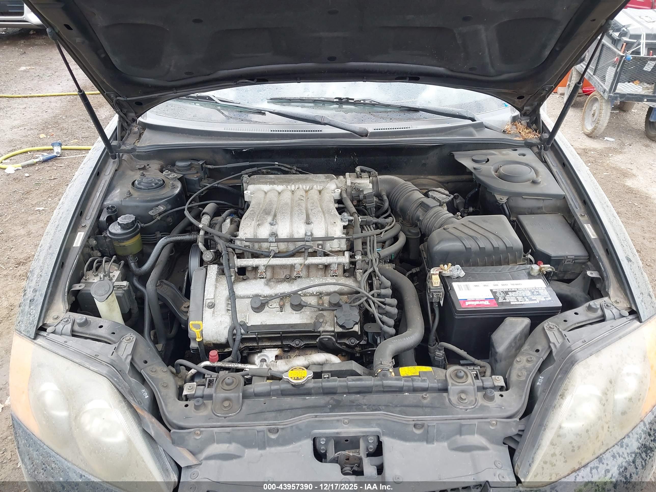 HYUNDAI TIBURON image 10