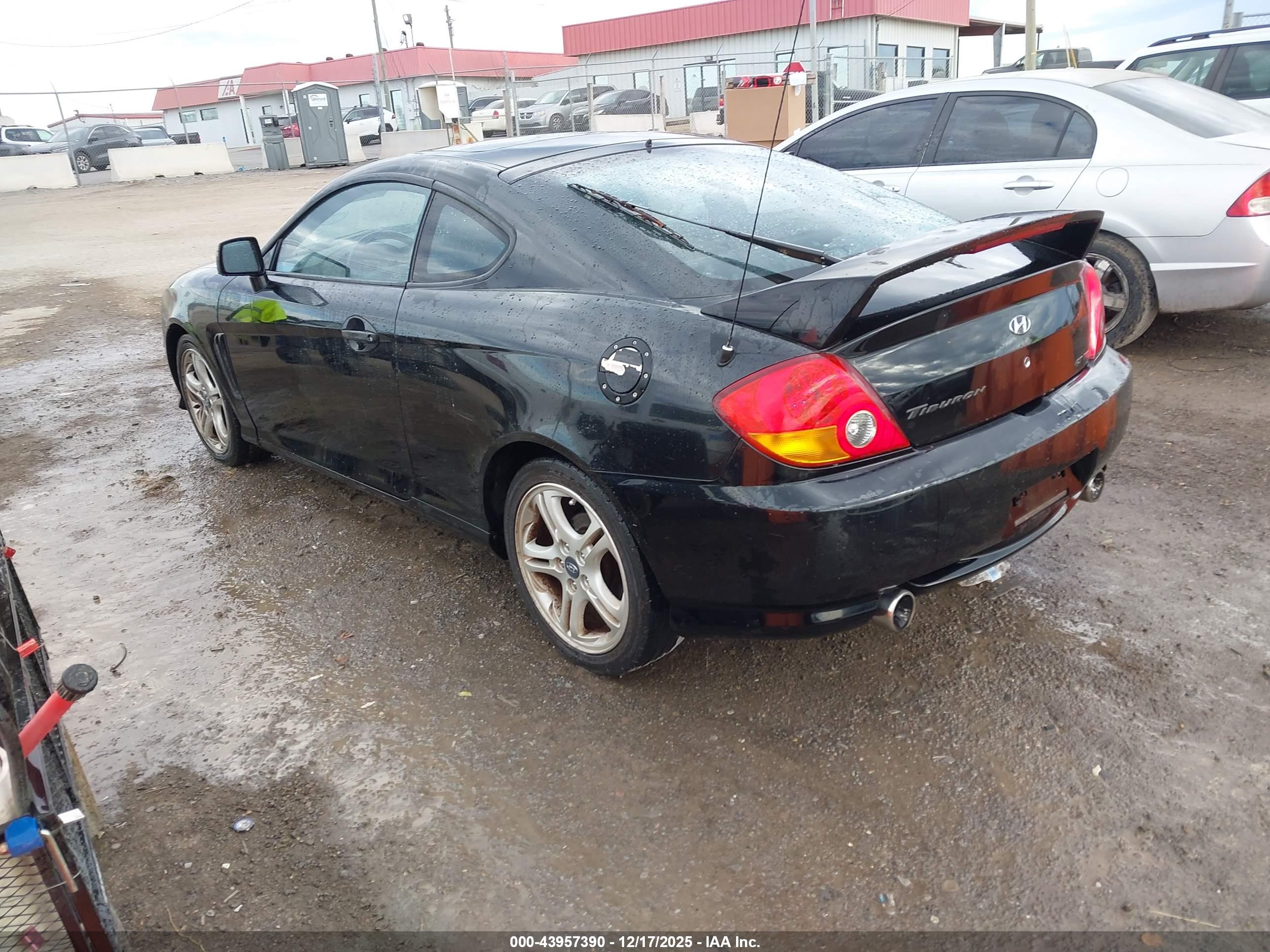 HYUNDAI TIBURON image 3