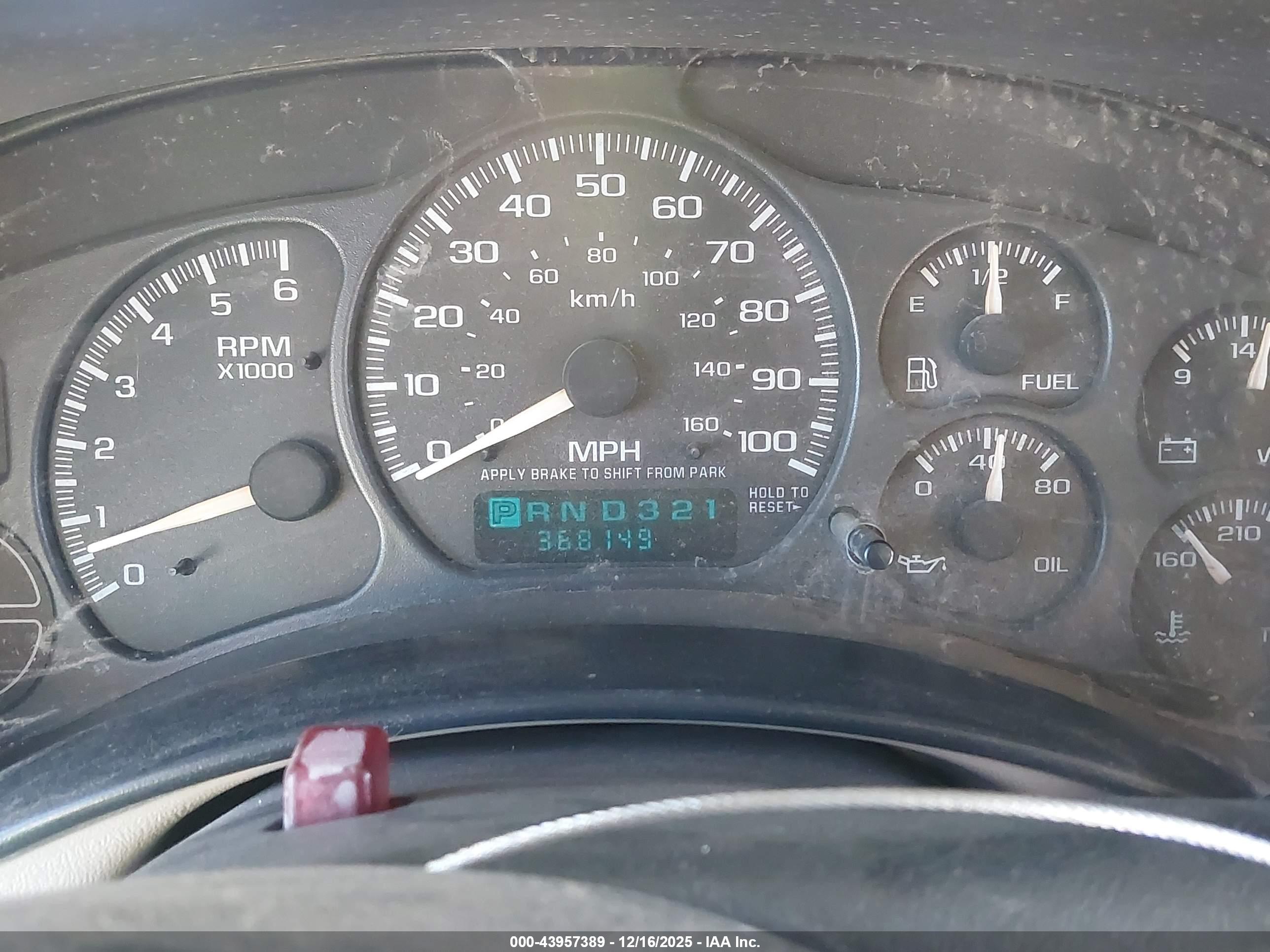 CHEVROLET SILVERADO image 7