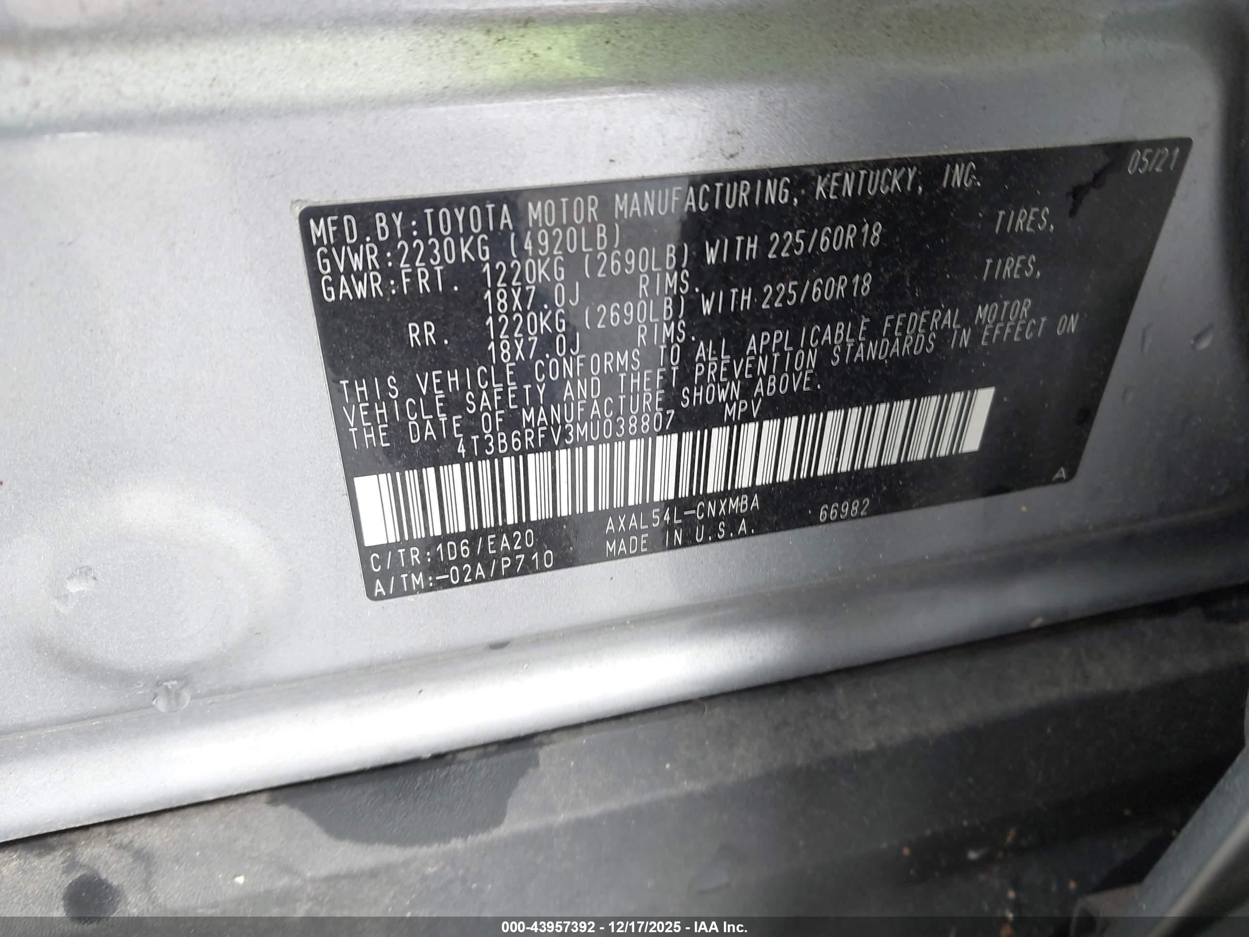 TOYOTA RAV4 image 9