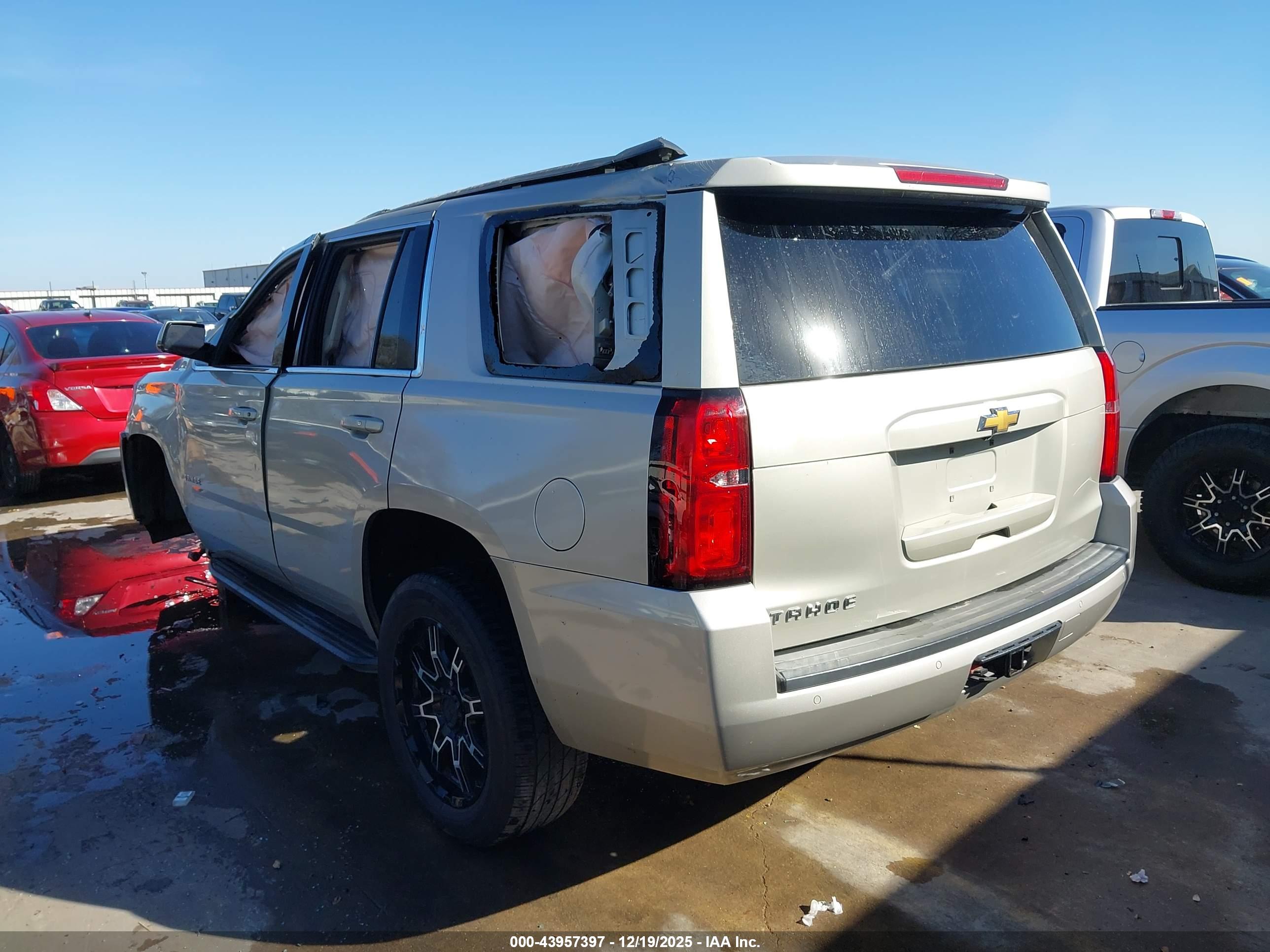 CHEVROLET TAHOE image 3