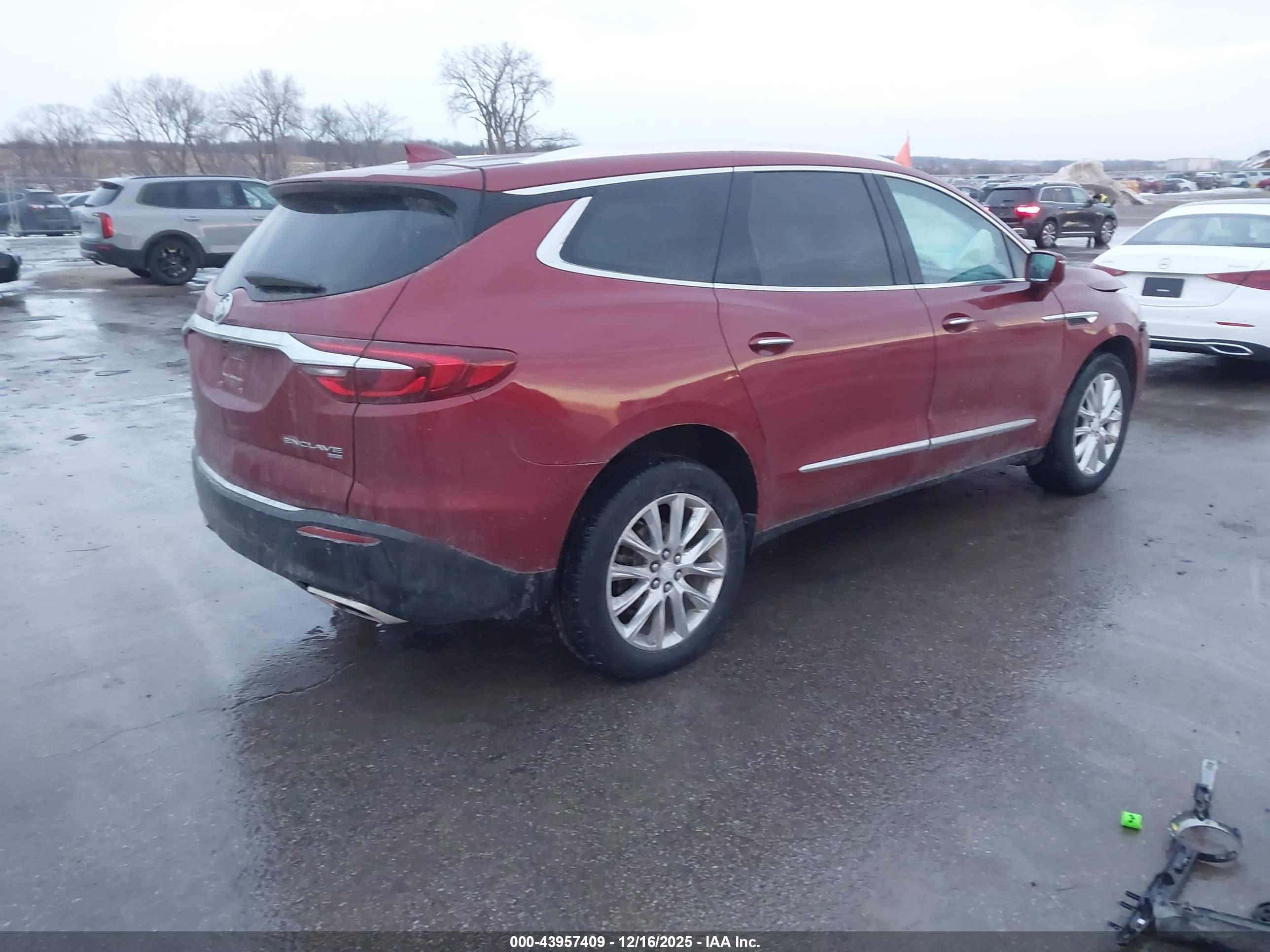 BUICK ENCLAVE image 4