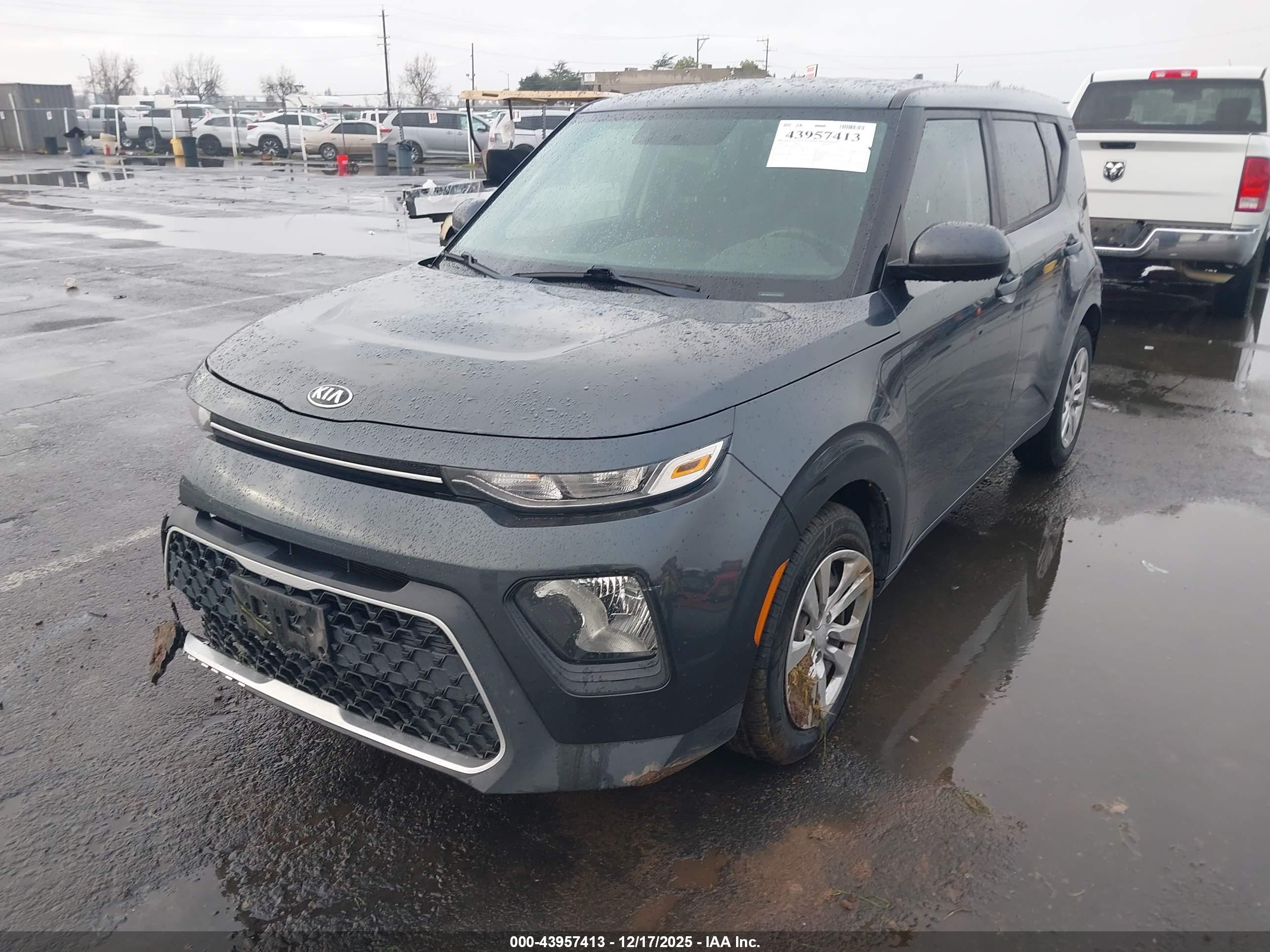 KIA SOUL image 2