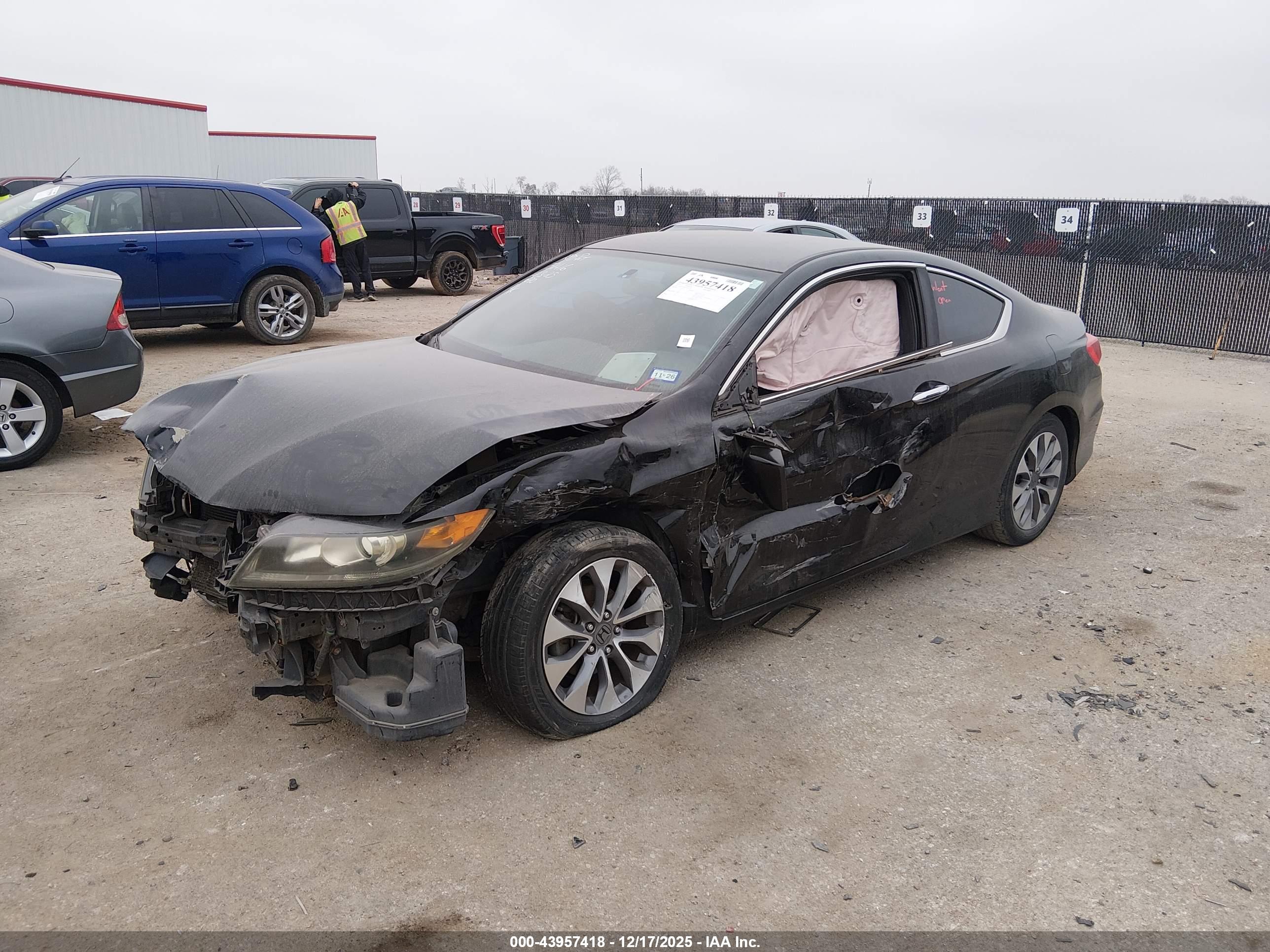 HONDA ACCORD image 2