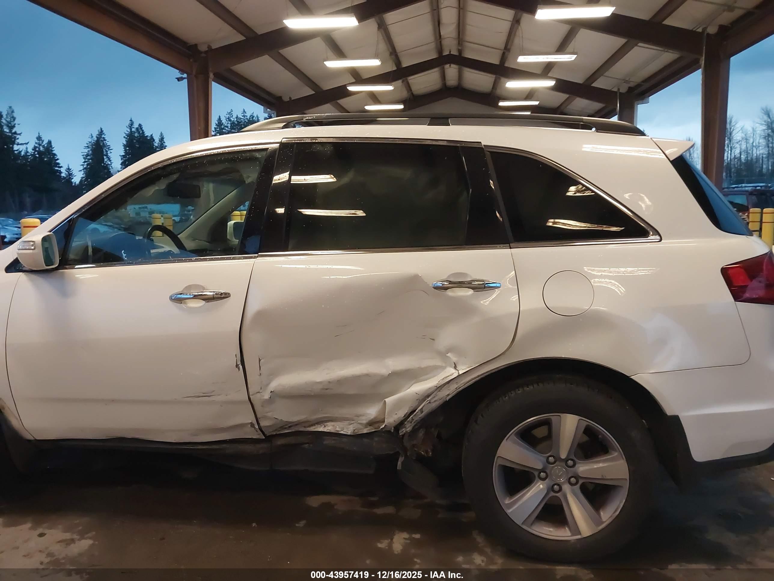 ACURA MDX image 6