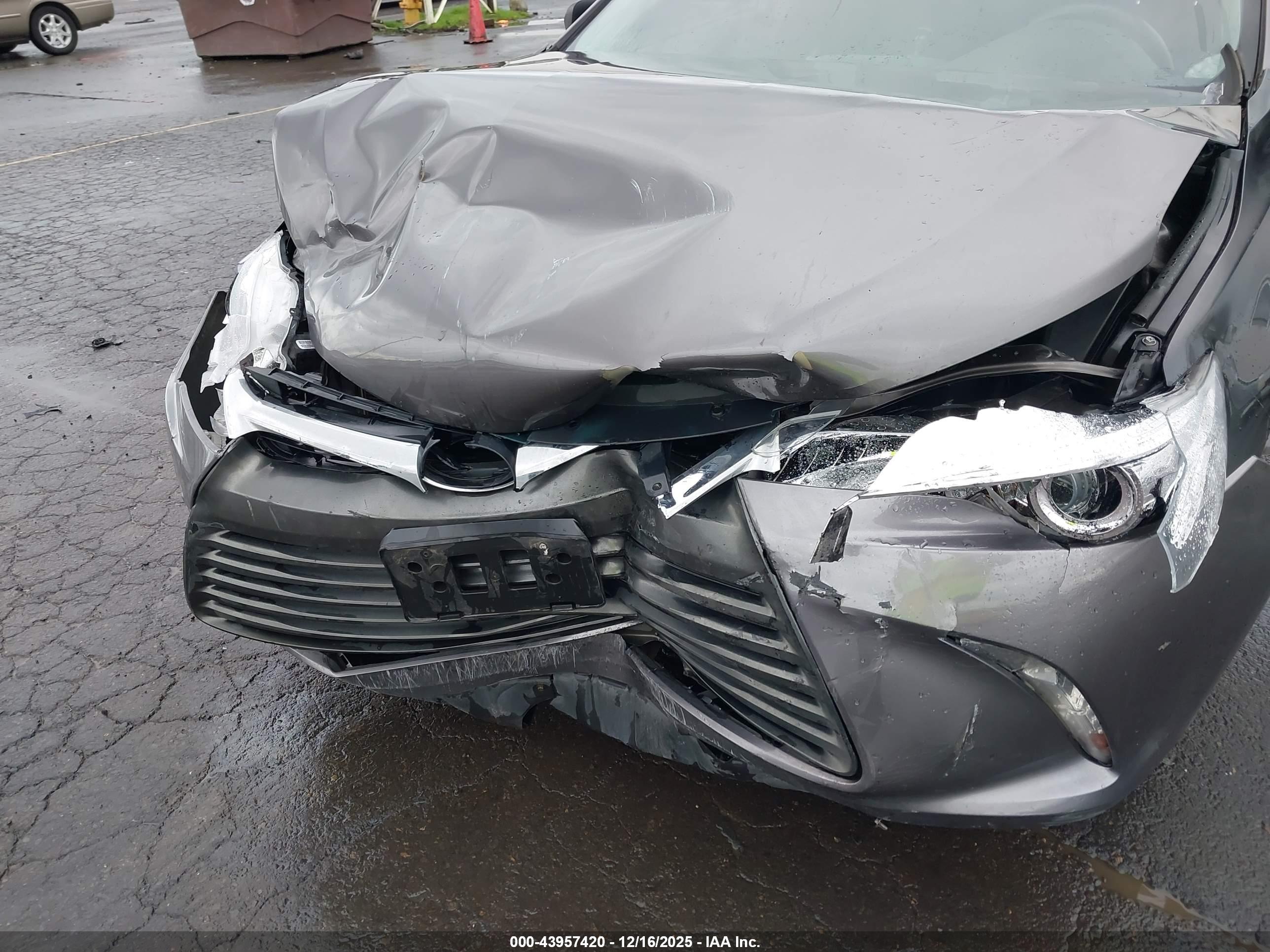 TOYOTA CAMRY image 6