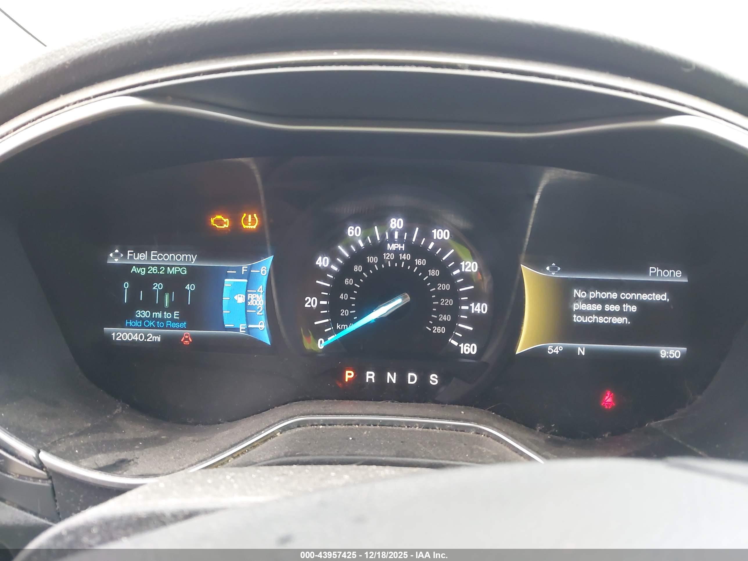 FORD FUSION image 7