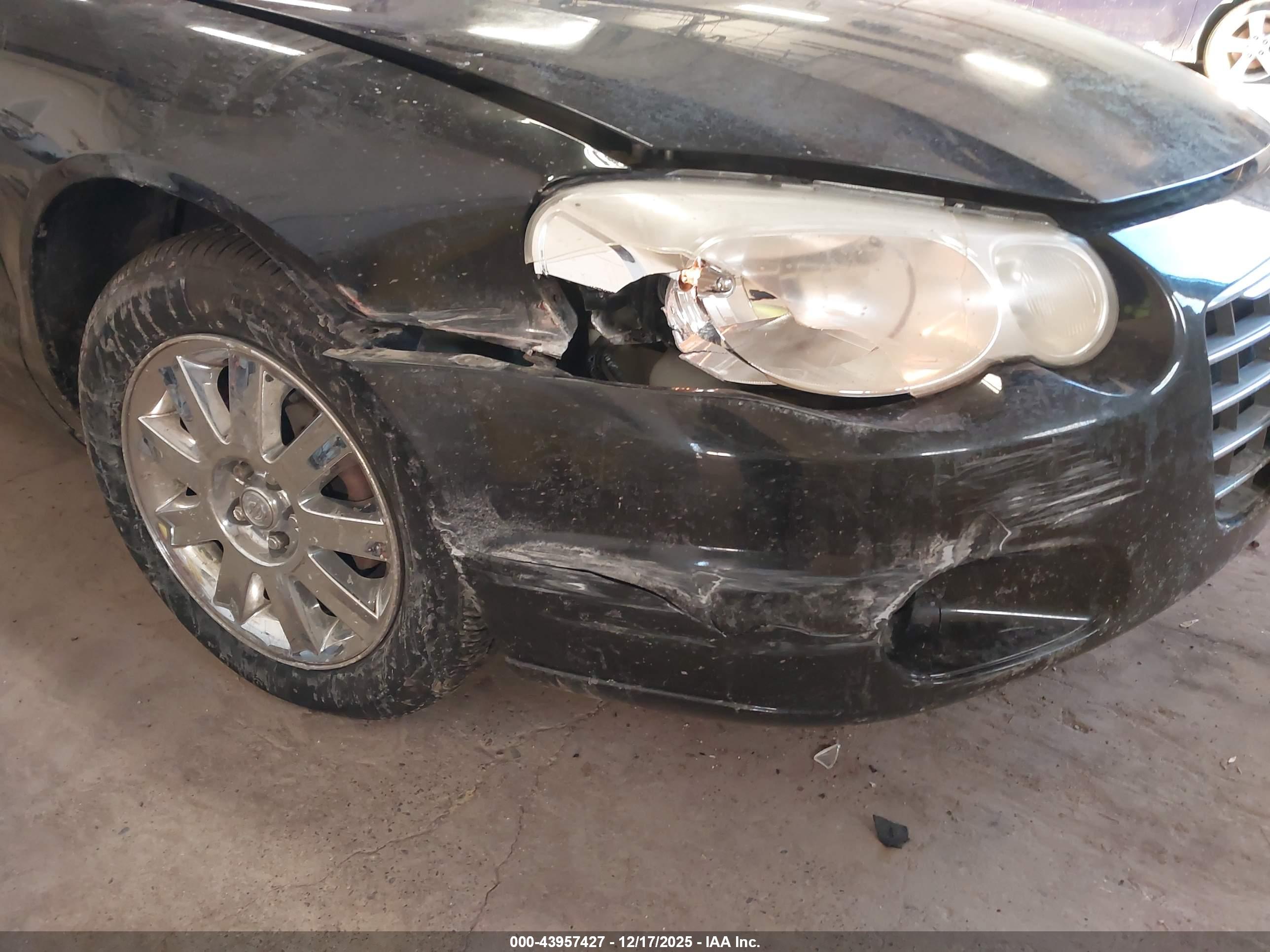 CHRYSLER SEBRING image 6