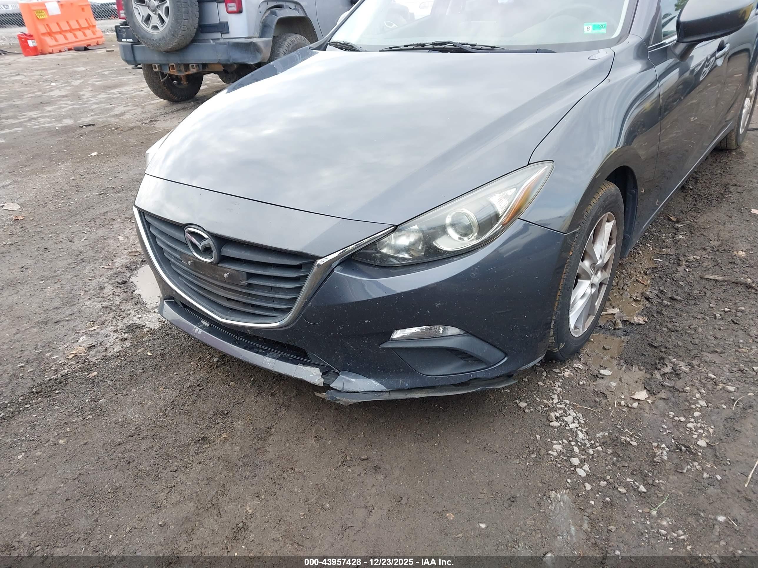 MAZDA MAZDA3 image 6