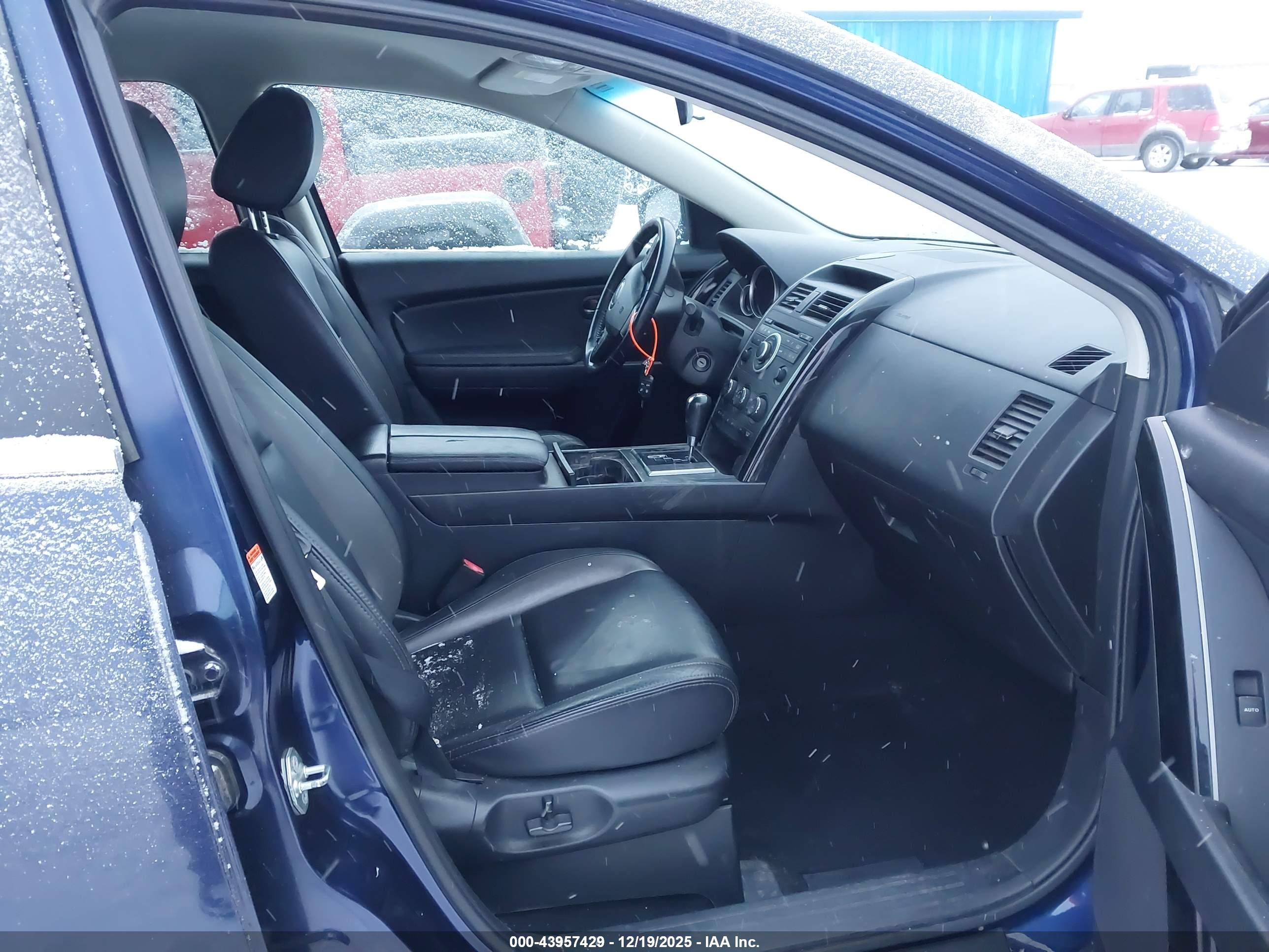 MAZDA CX-9 image 5