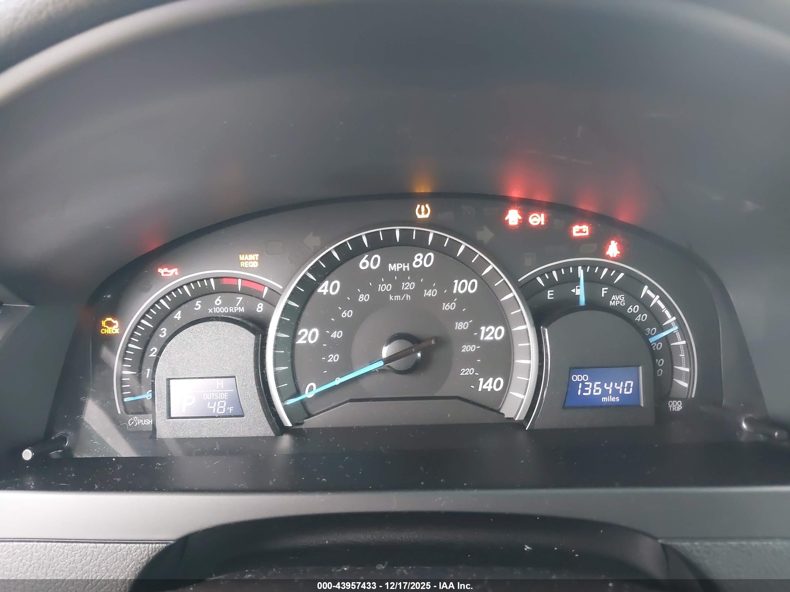 TOYOTA CAMRY image 7